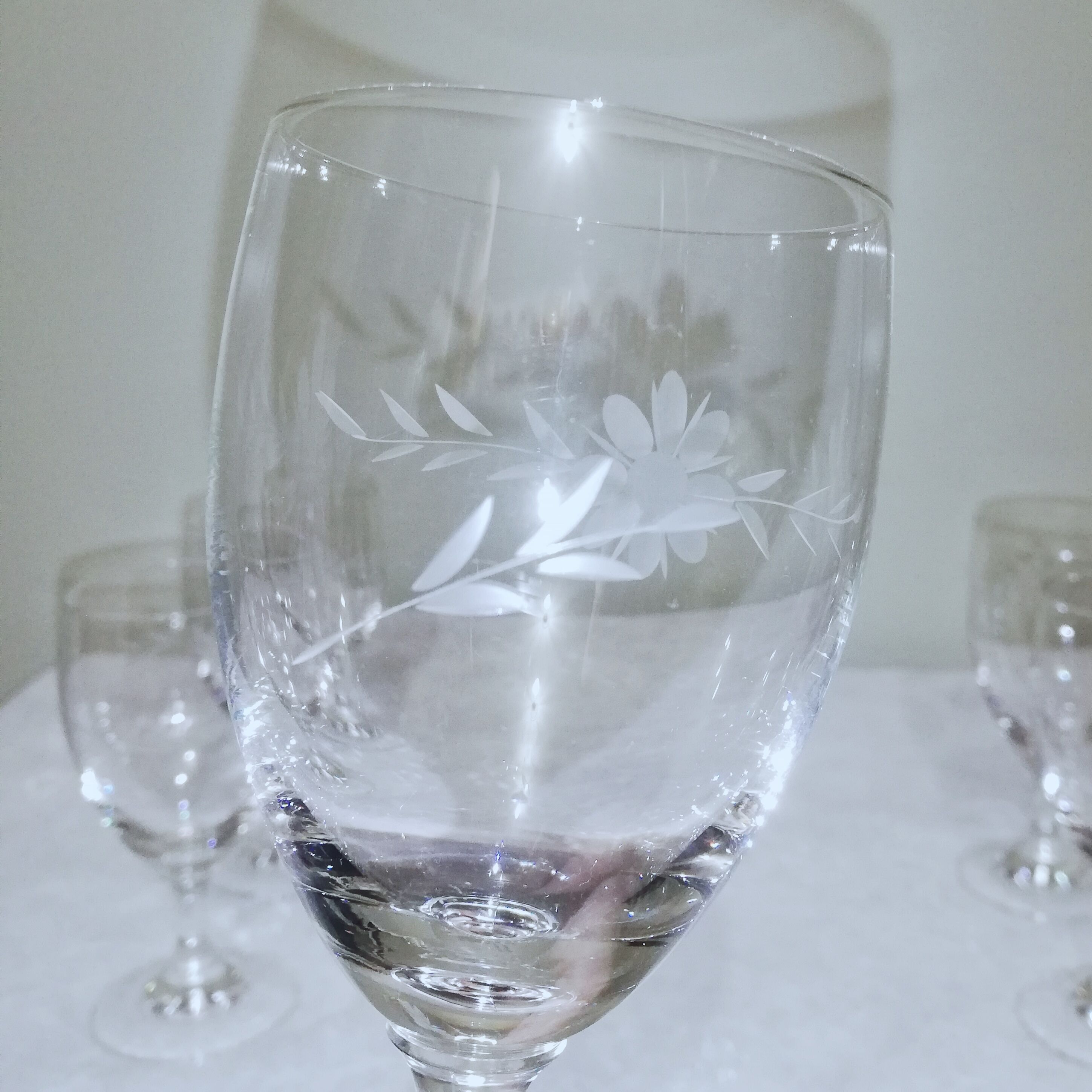 5 12cl crystal wine glasses