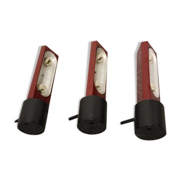 Tritico wall lamp Caltha designer Gianfranco Frattini lacquered in burgundy color, Italy 80's