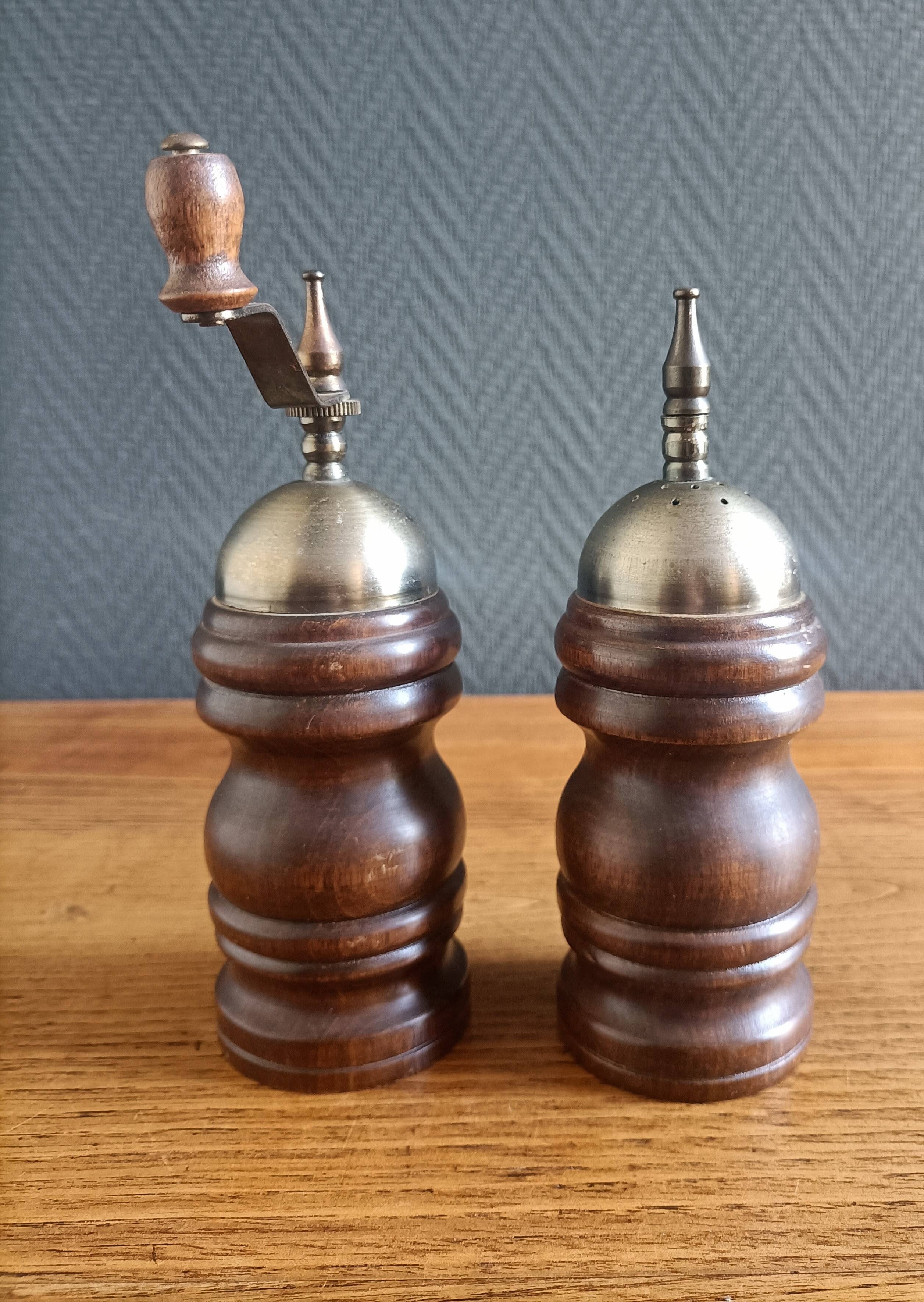 Wooden pepper mill and salt shaker set