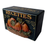 Boîte à recettes de cuisine vintage en bois vert british avec décor potager en relief