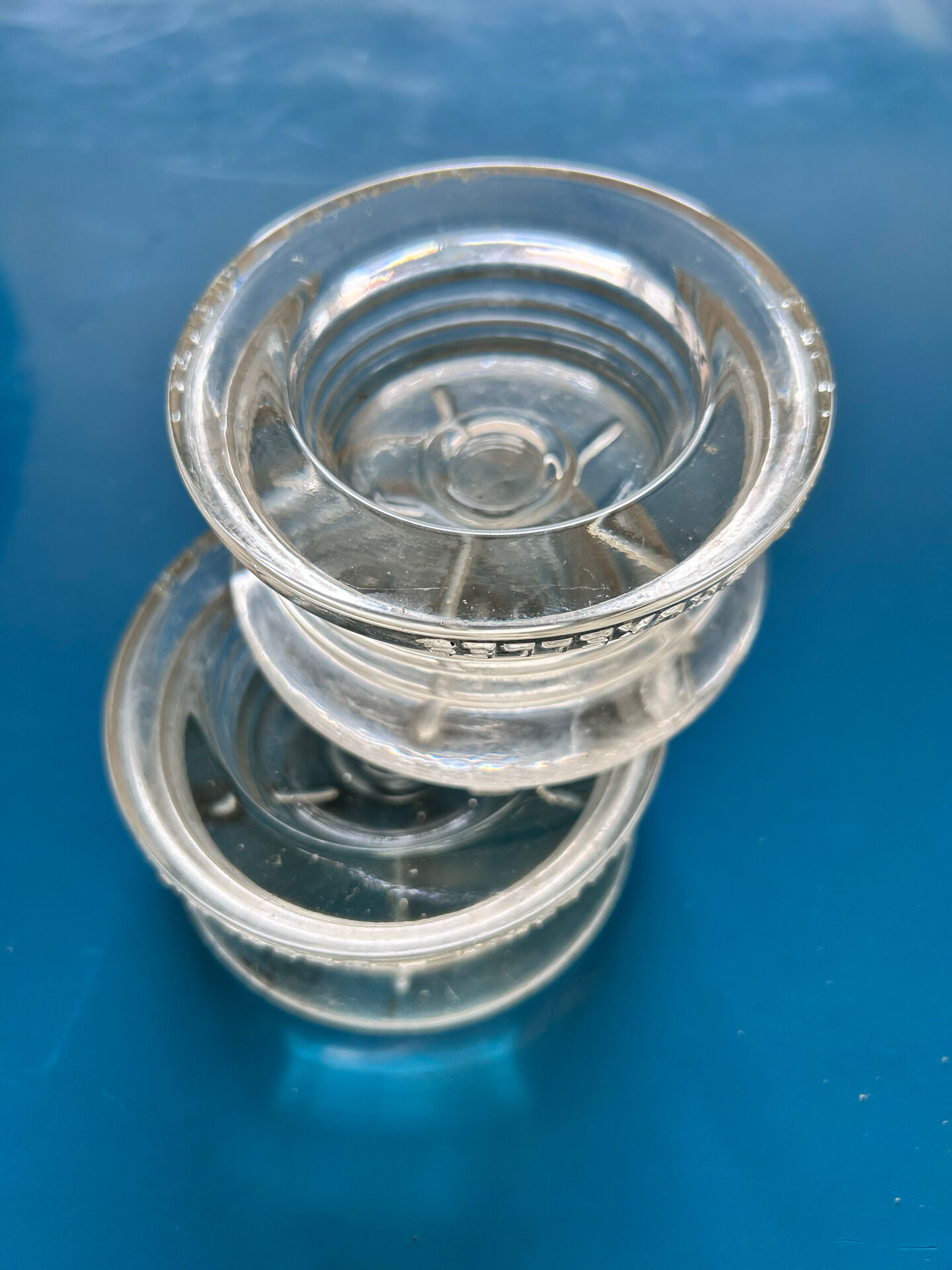 2 glass blocks signed Diameter 10 cm Height 5 cm
