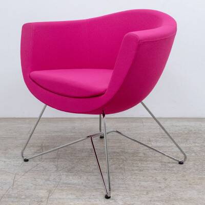 Fauteuil Profim Sorriso 10V en tissu rose et métal chromé