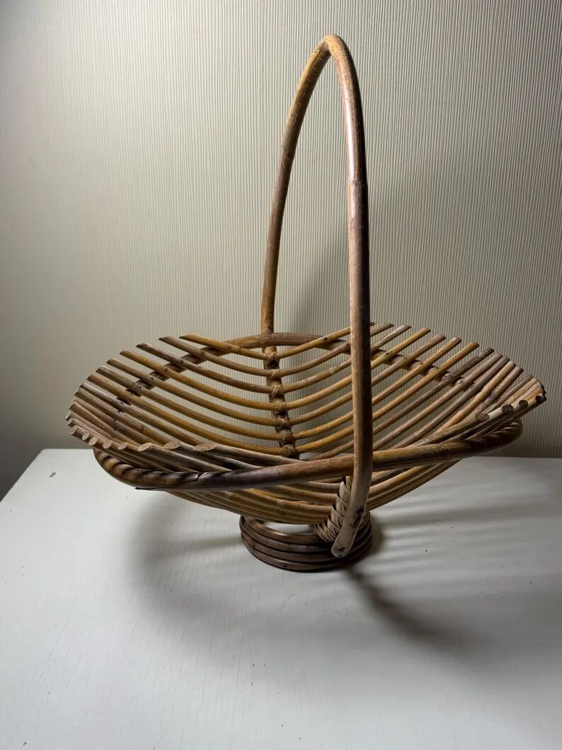 Vintage bamboo and rattan fruit bowl – Large fruit basket, boho chic / Riviera, retro centrepiece – Mid-Century 60s design