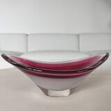 Shell-shaped cup by Flygsfors