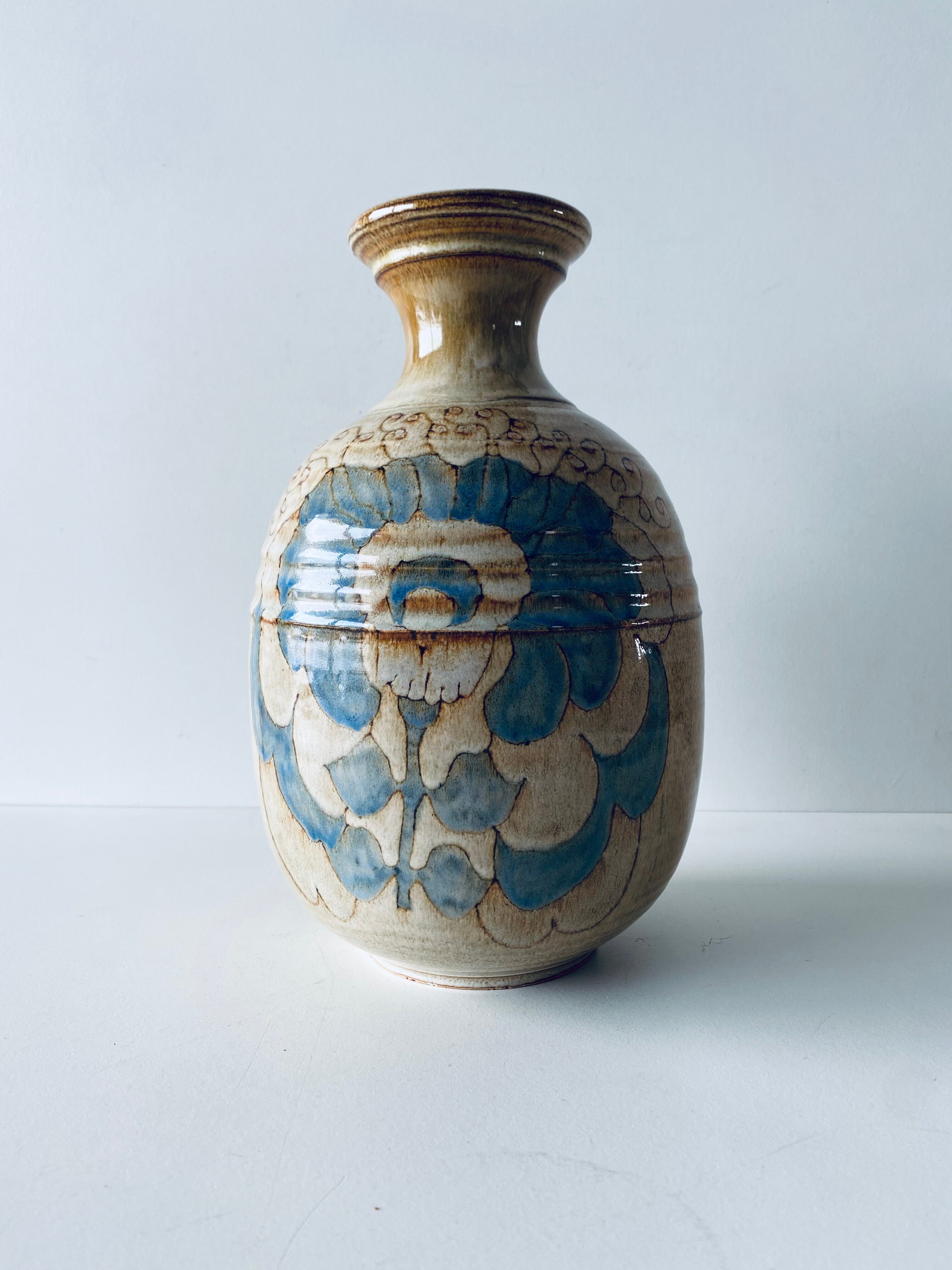 Ceramic vase signed Alain Fievet