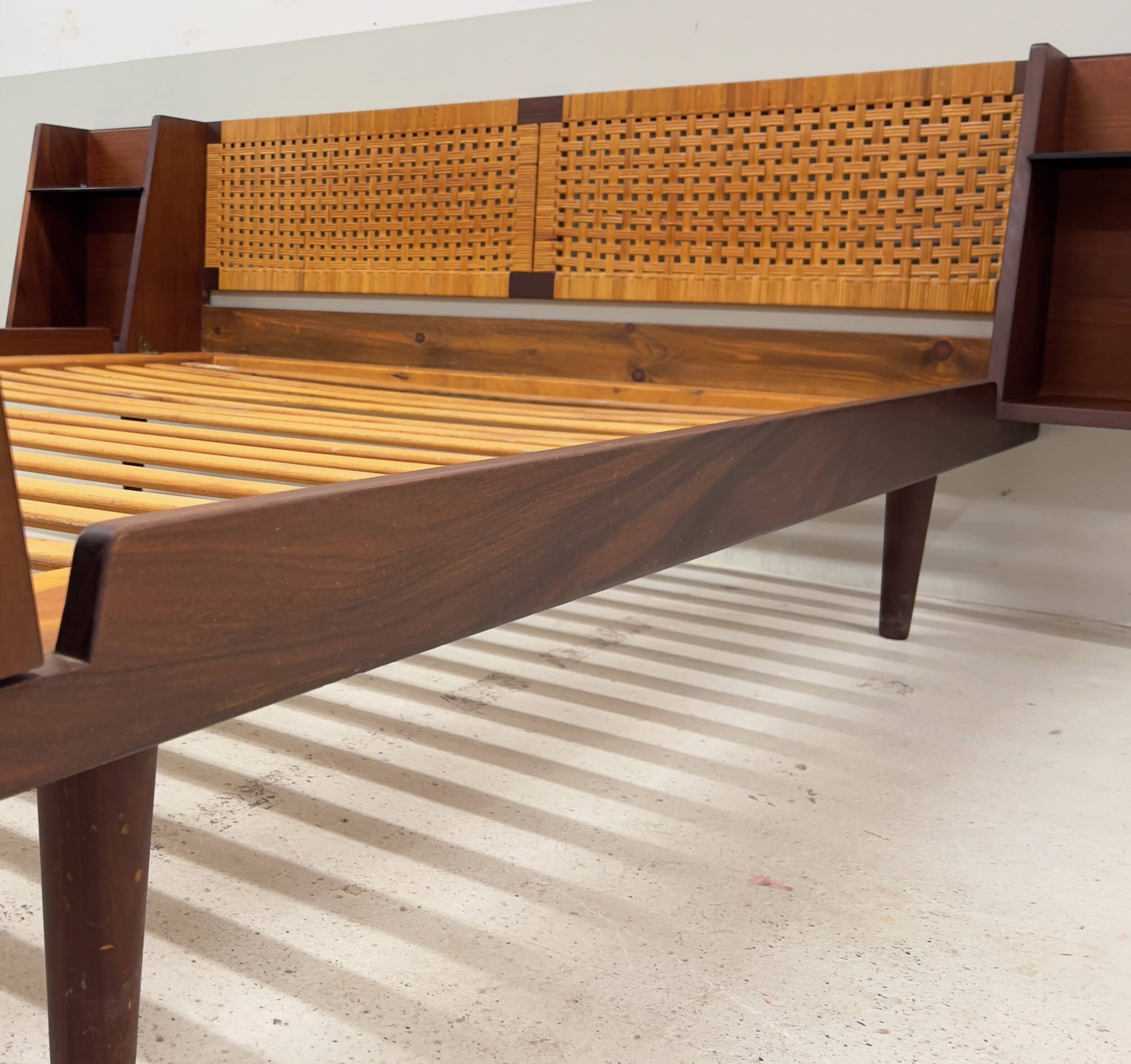 Lit double danois par Hans Wegner pour Getama, 1964.
