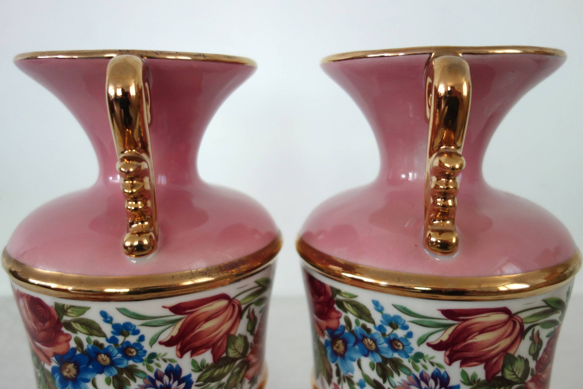Pair of Italian ceramic vases from the 1950s.