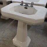 Sink on column