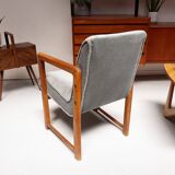 Scandinavian-style vintage chair sled