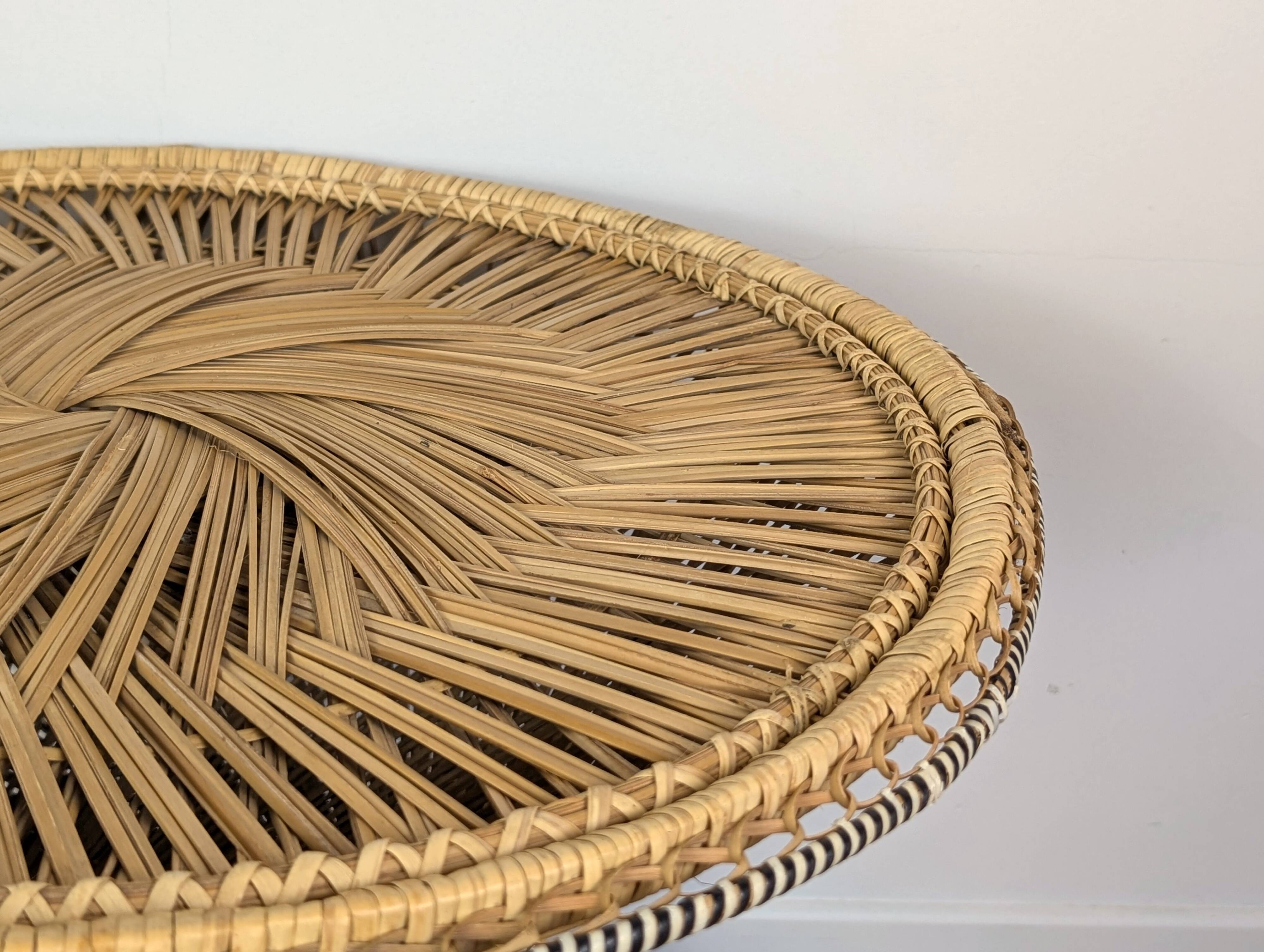 Diabolo rattan coffee table