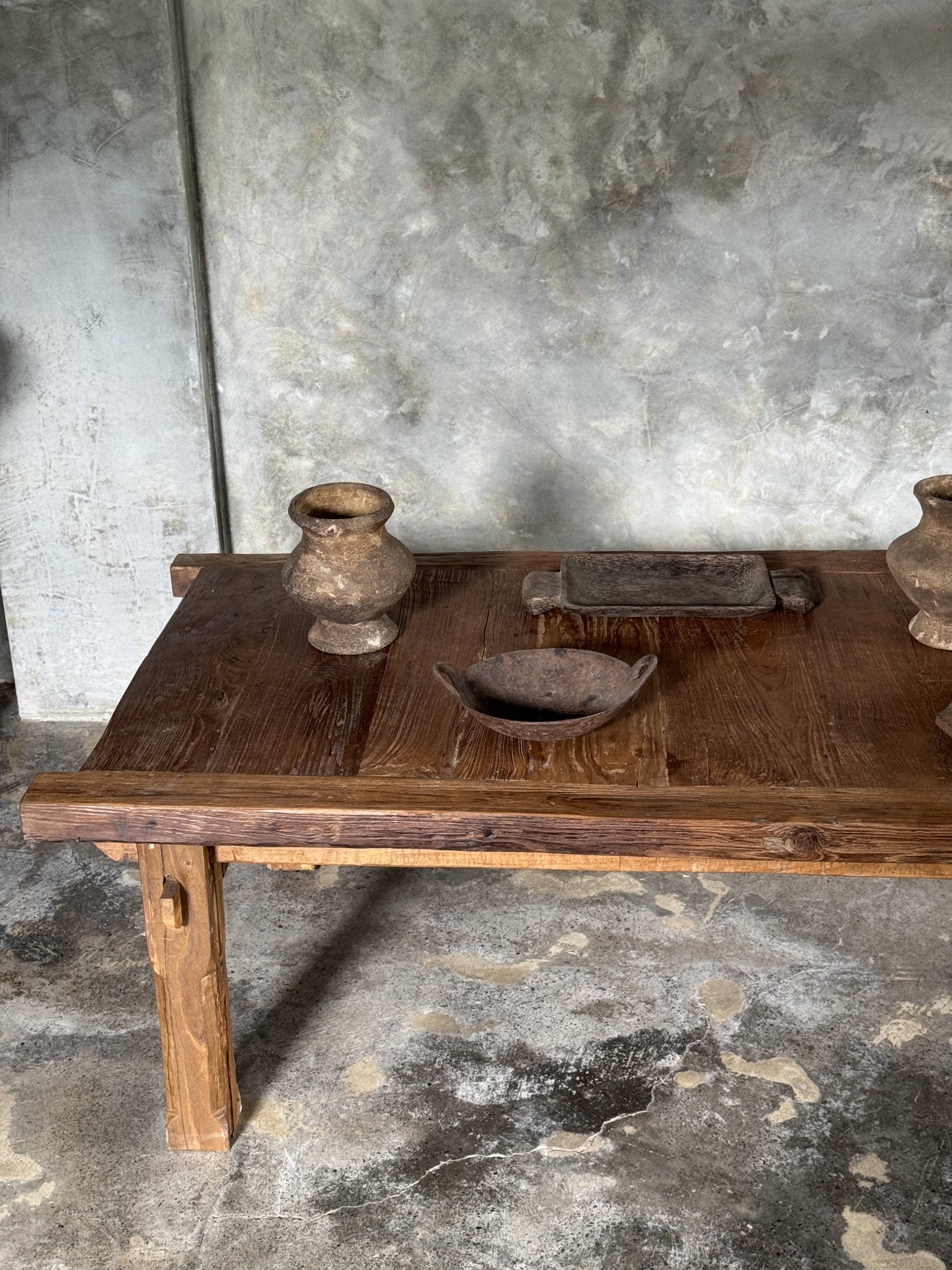 Large upcycled golden teak coffee table L1m60 W70 H45