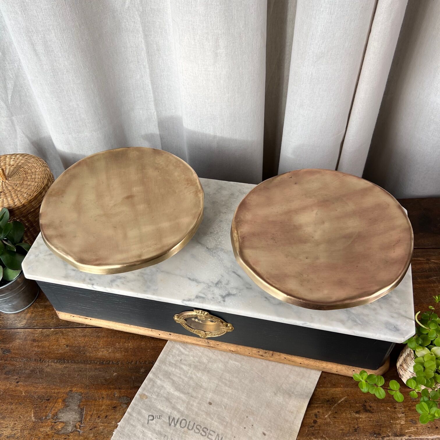 Grocer's scale in wood and marble "Béranger"