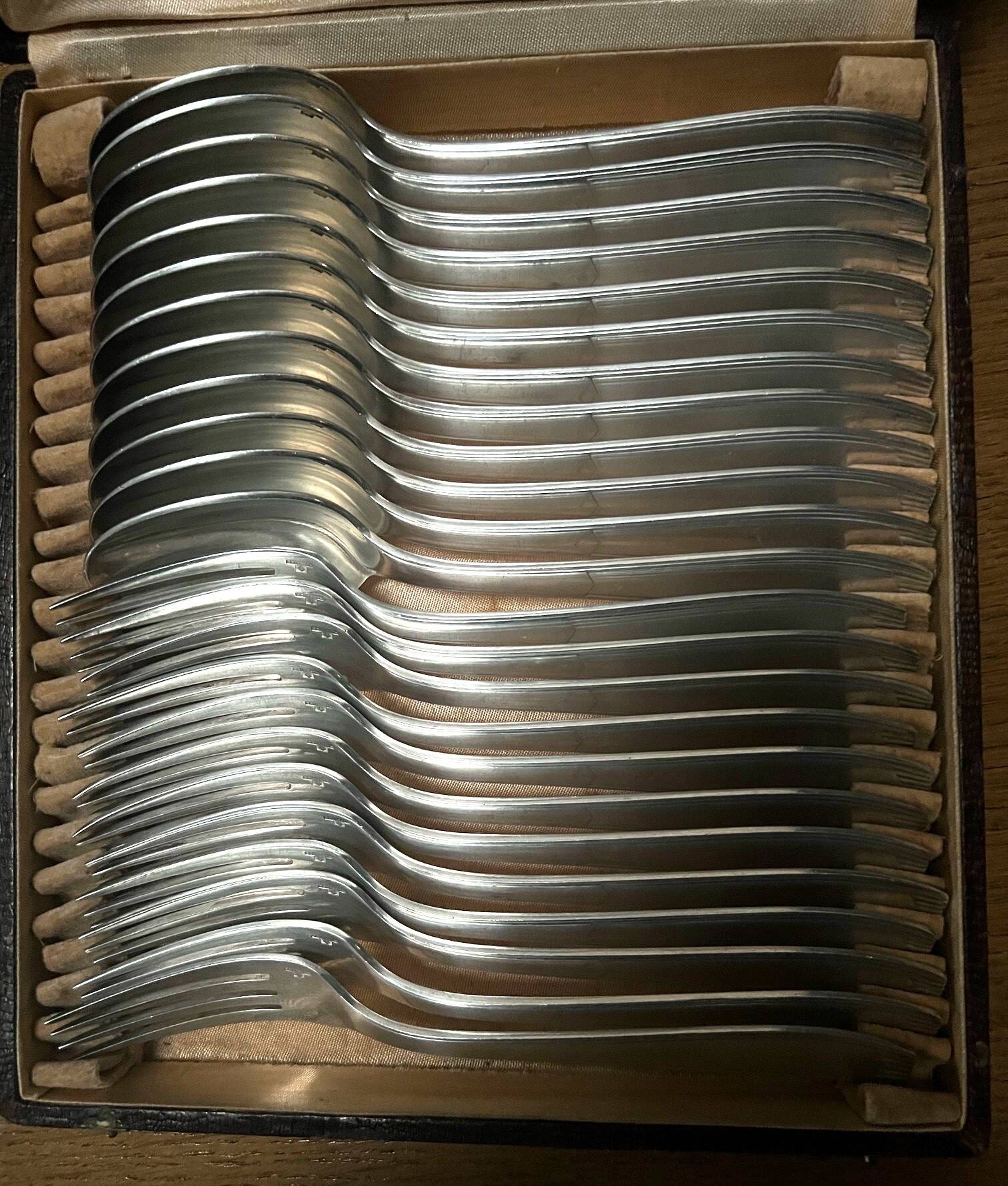 Alfénide art deco 24-piece silver-plated metal cutlery set, 84g hallmark