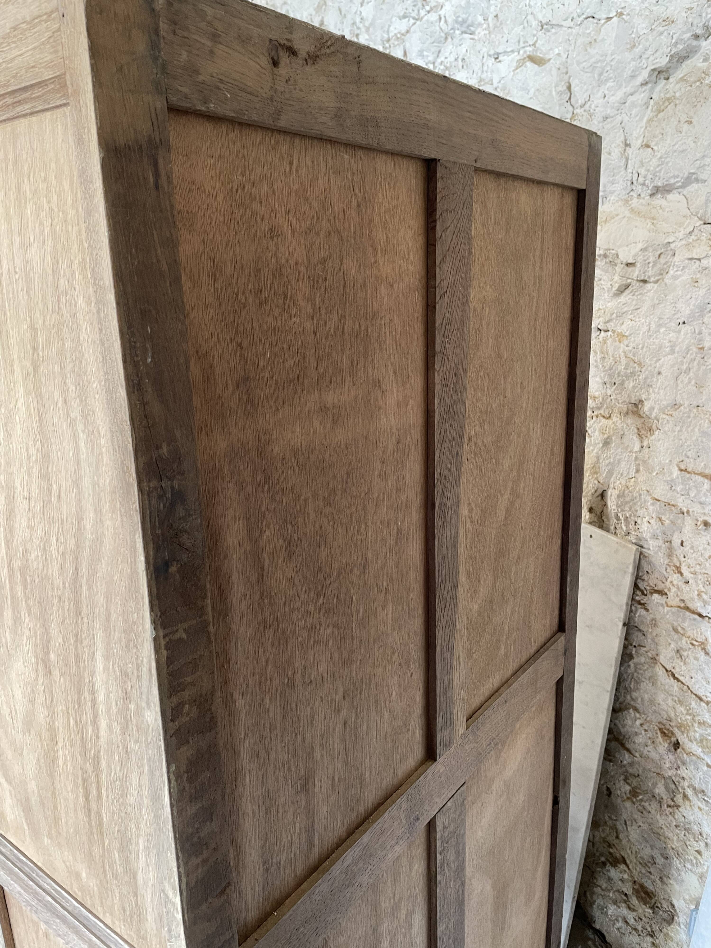 Art Deco glass cabinet