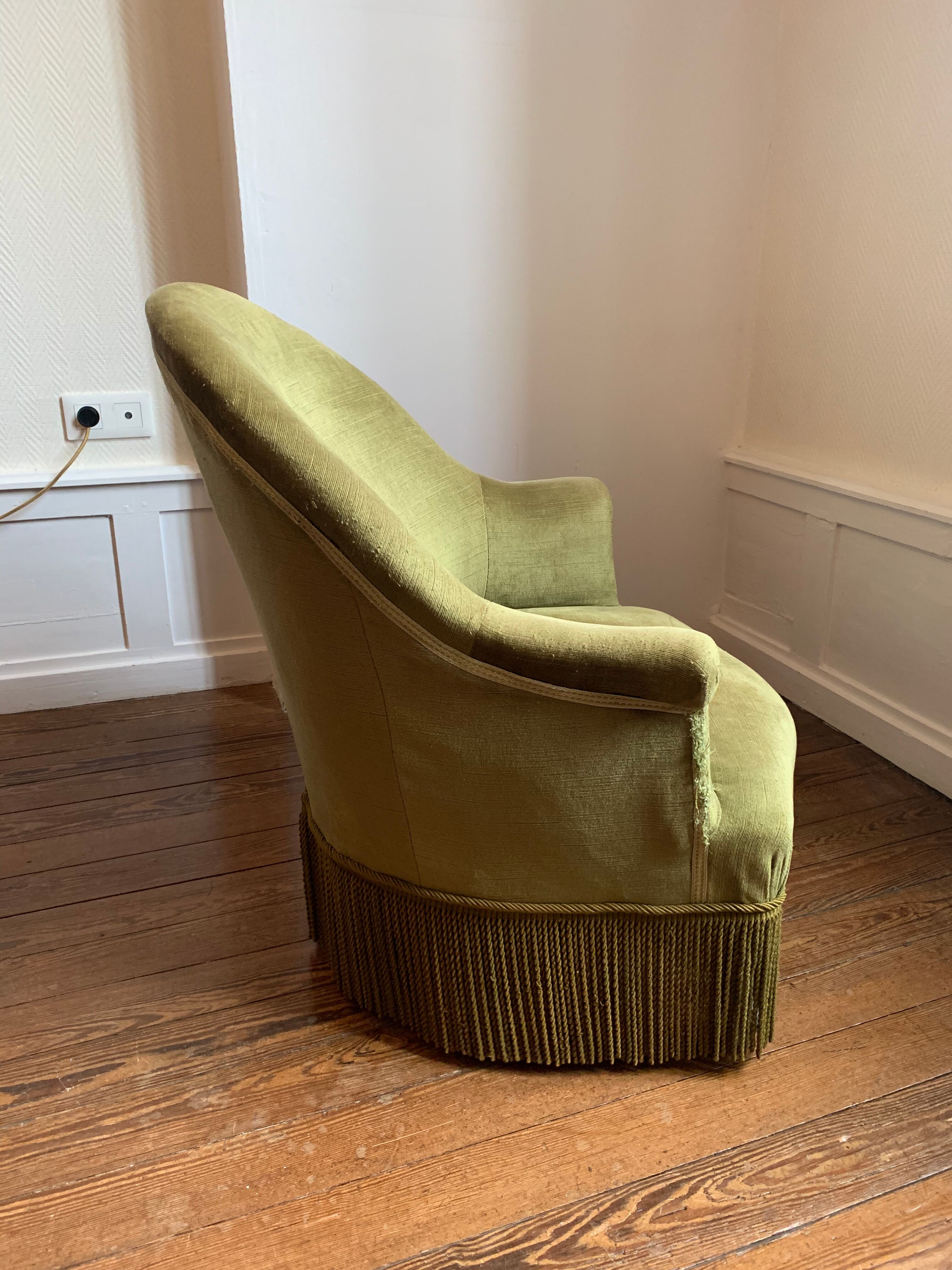 Hat armchair and its ottoman