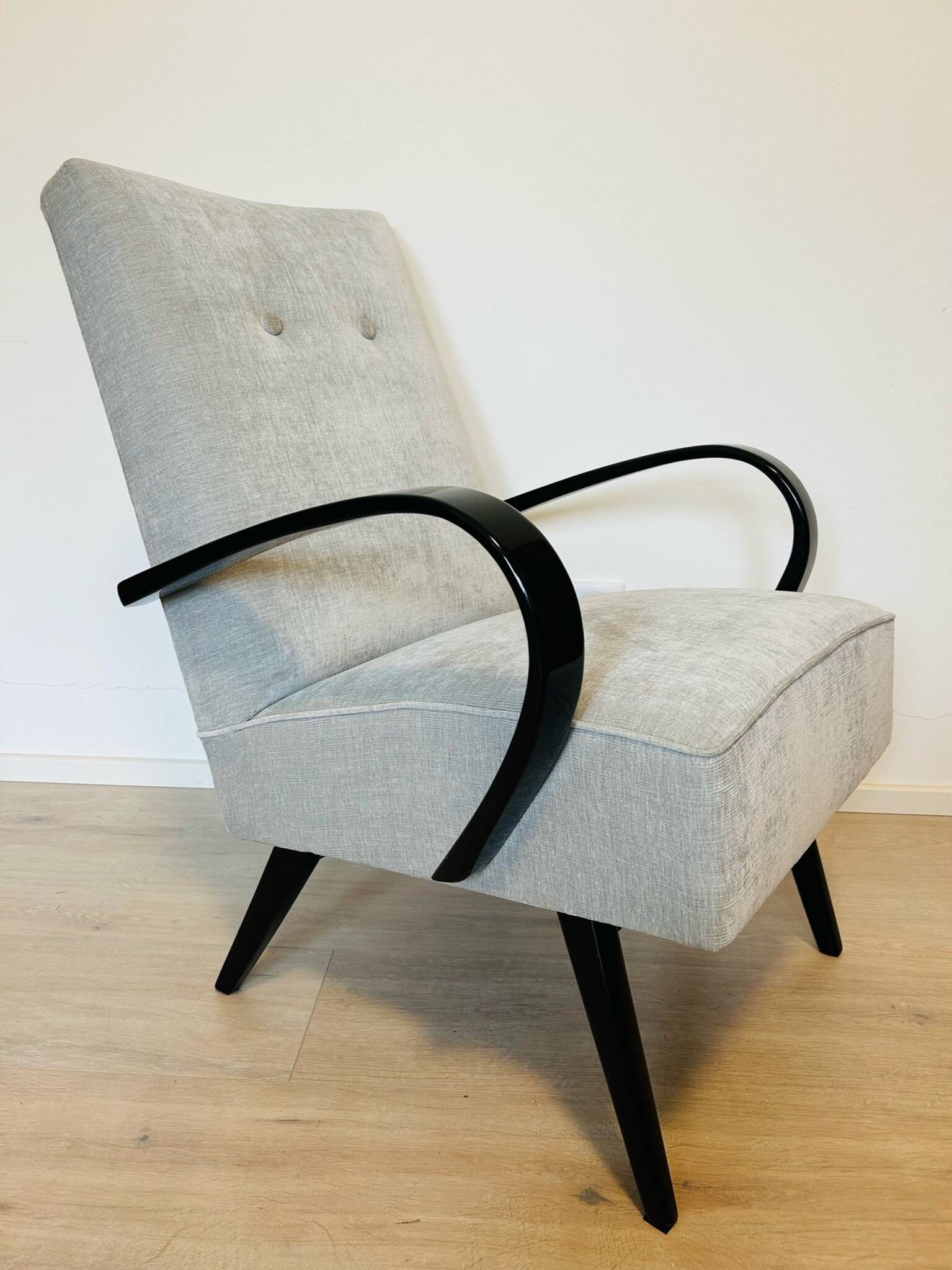 Vintage Armchair by Jaroslav Smidek for Ton, 1960s