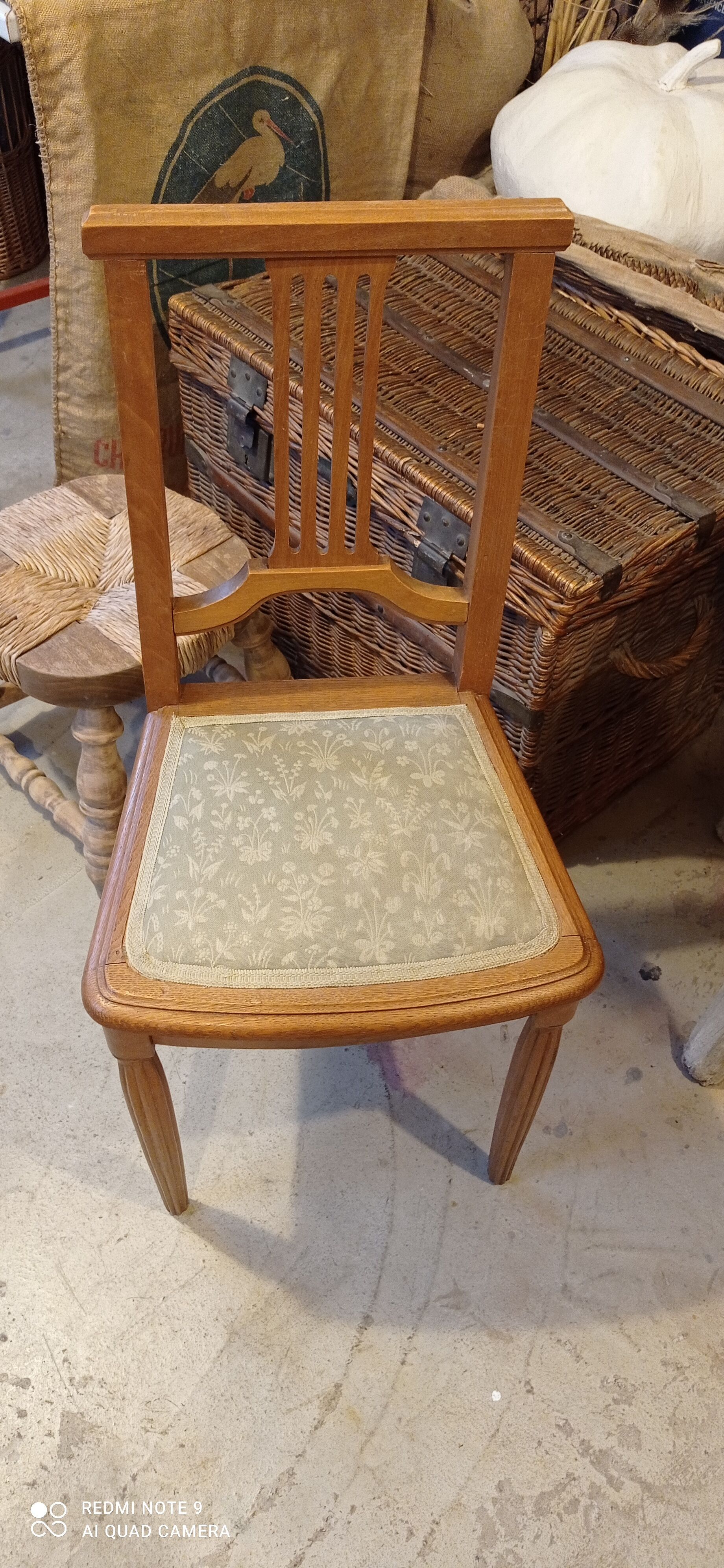 Art deco chair