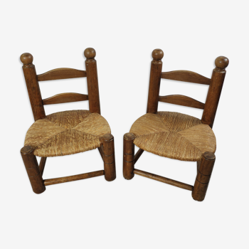 Pair chairs solid wood