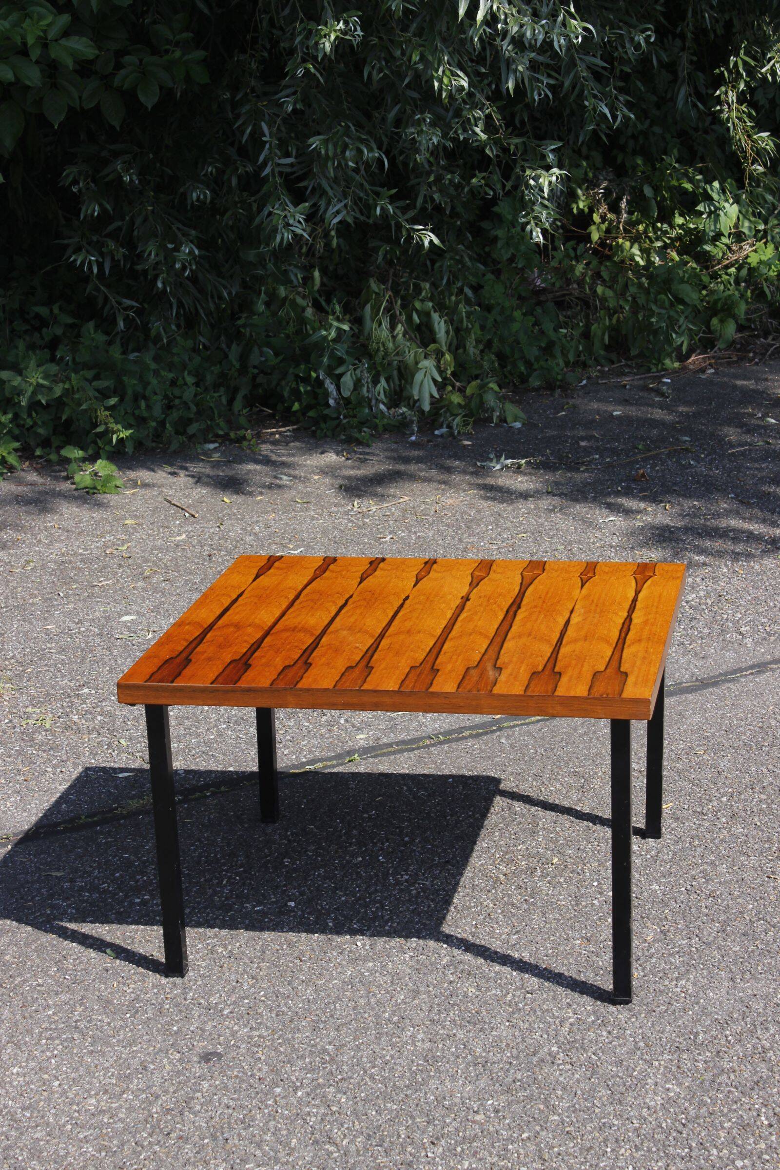 Table basse moderniste en palissandre de Rio, Mutz 1950s