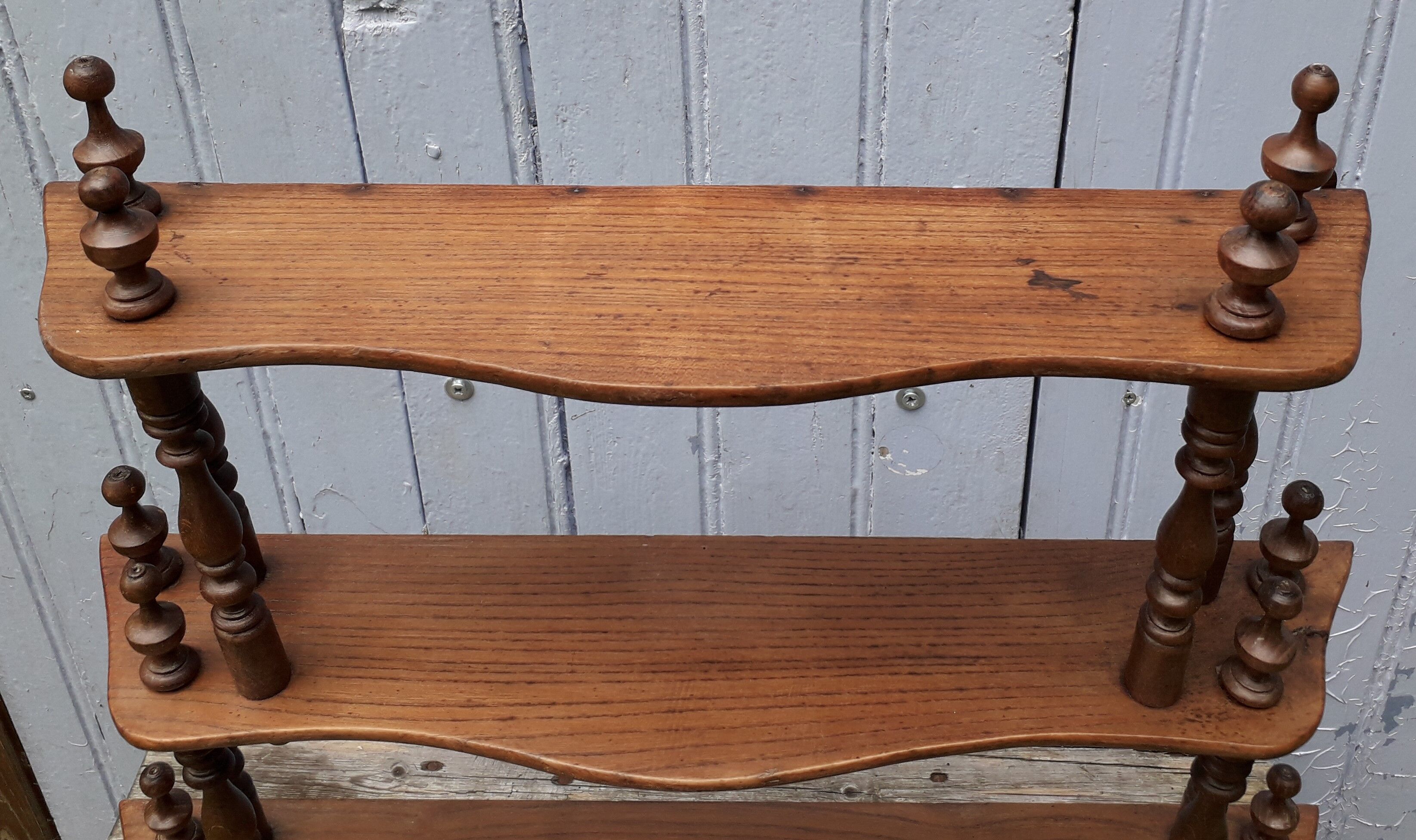 Wooden shelf turned late XIX