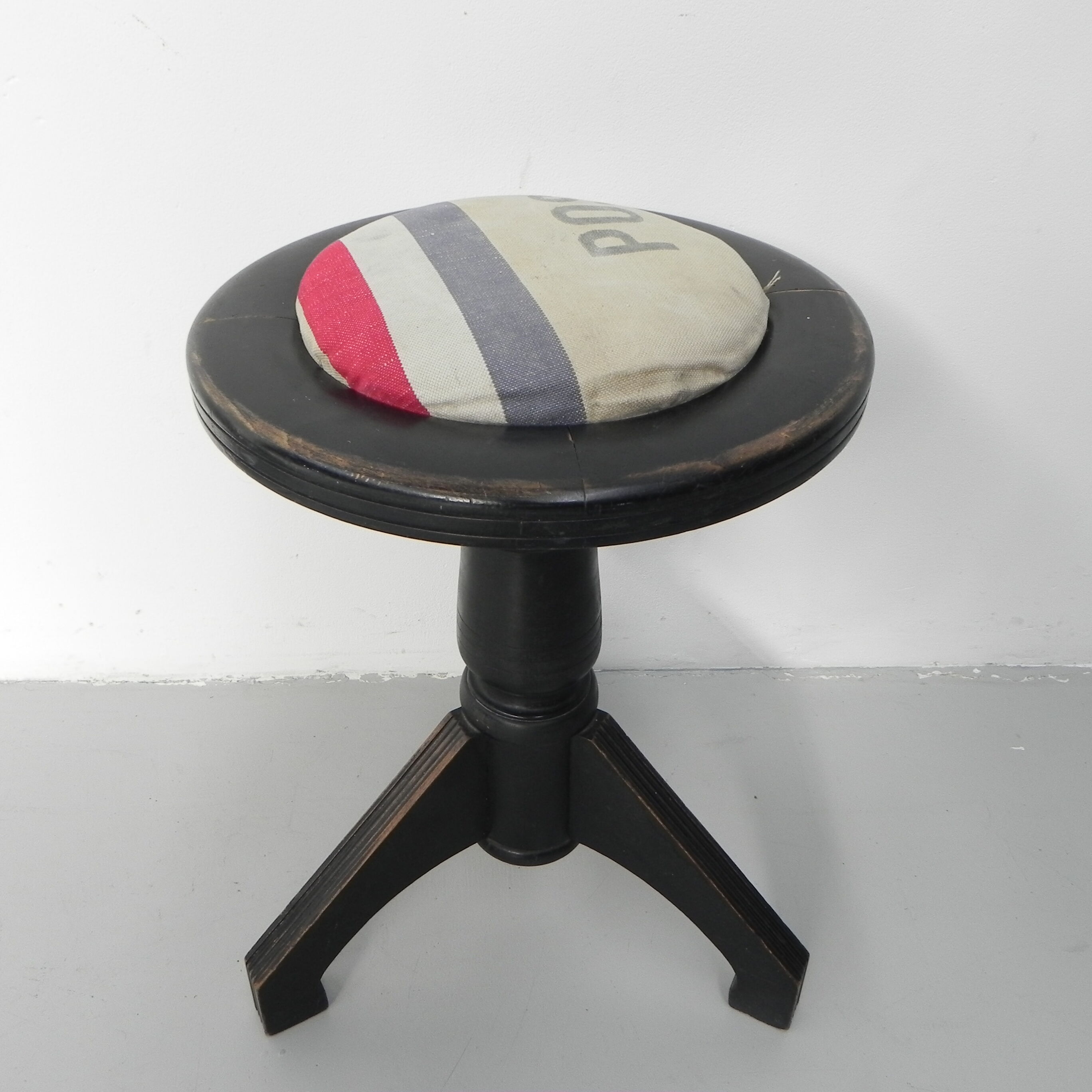 Art Deco piano stool on tripod