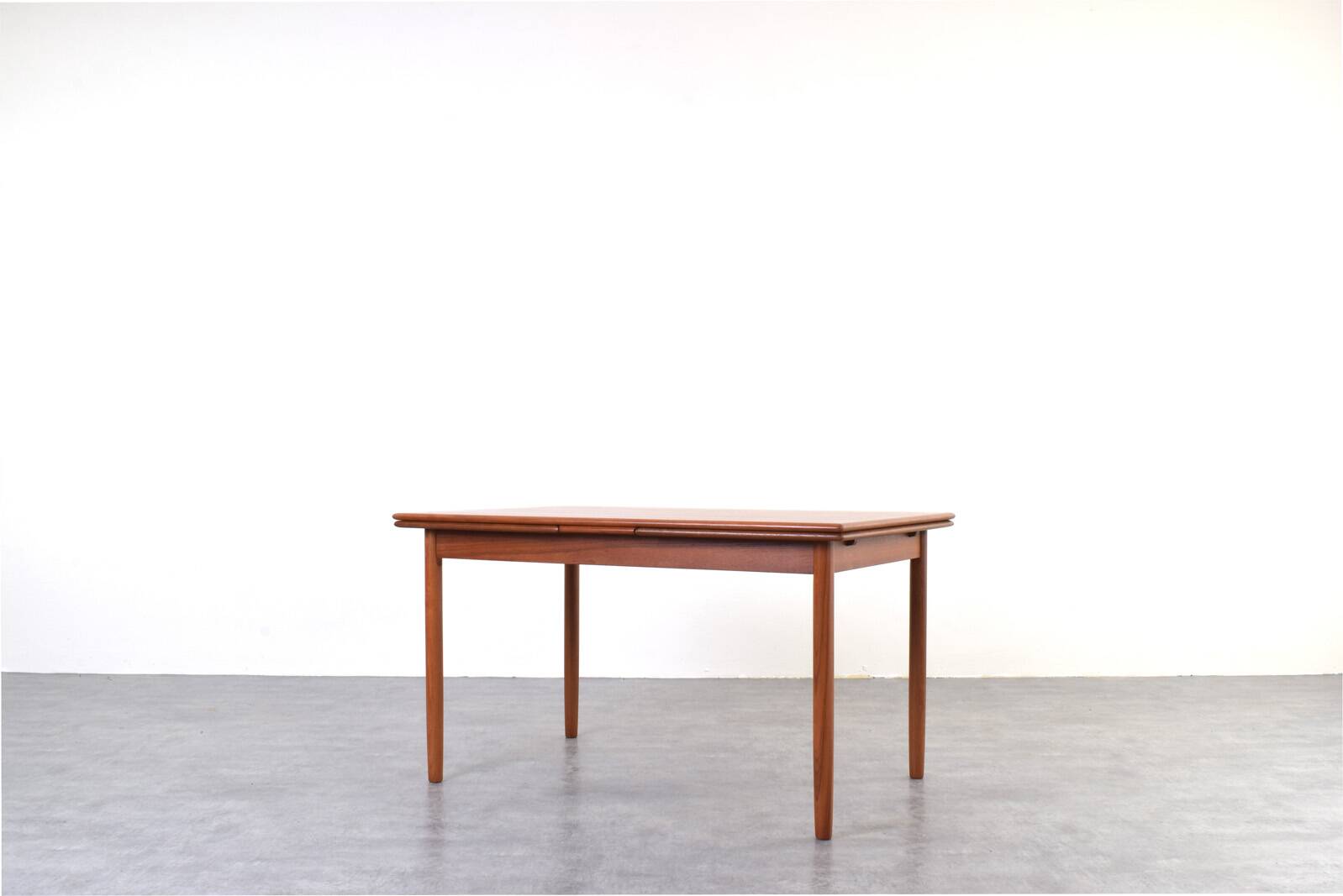 Mid-Century Danish Teak Extendable Dining Table, 1960s.