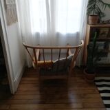 Wide range chair