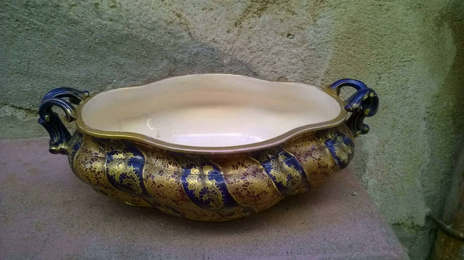 Sarreguemines signed planter