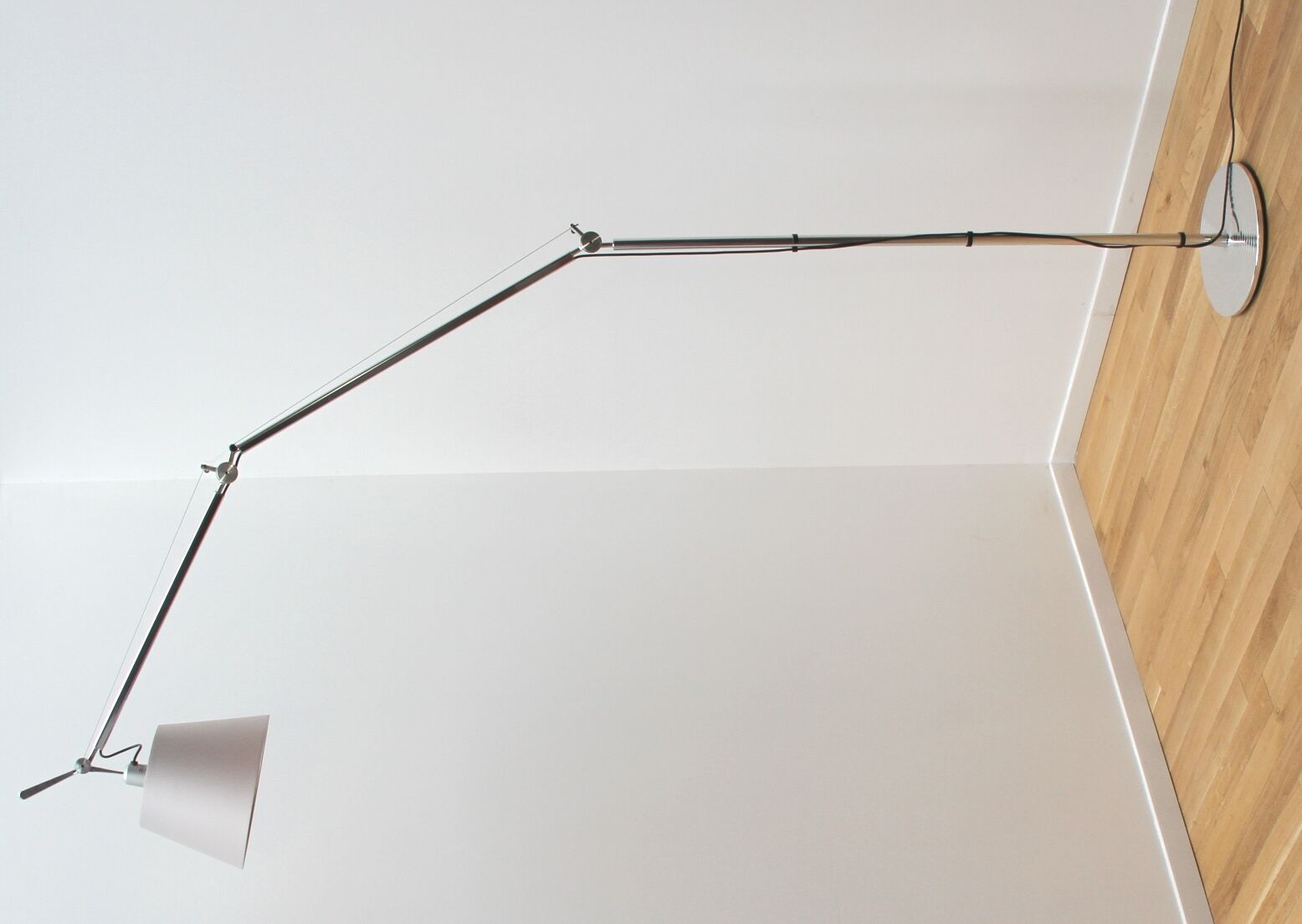 Tolomeo Mega Terra  floor lamp by Artemide