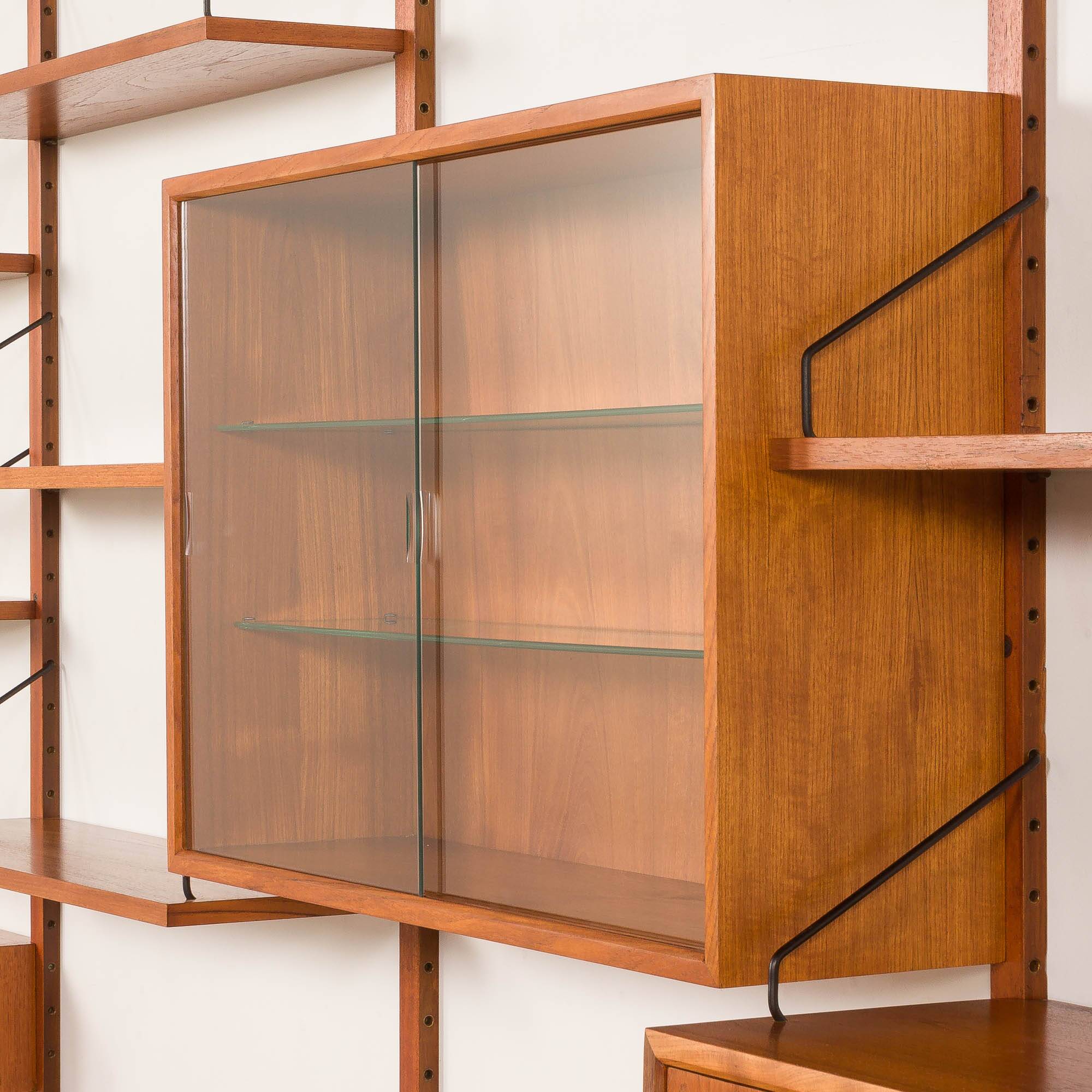 Poul Cadovius 4 bay teak wall unit for Cado, Denmark 1960s
