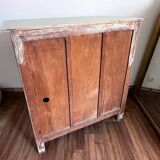 Green Parisian Buffet