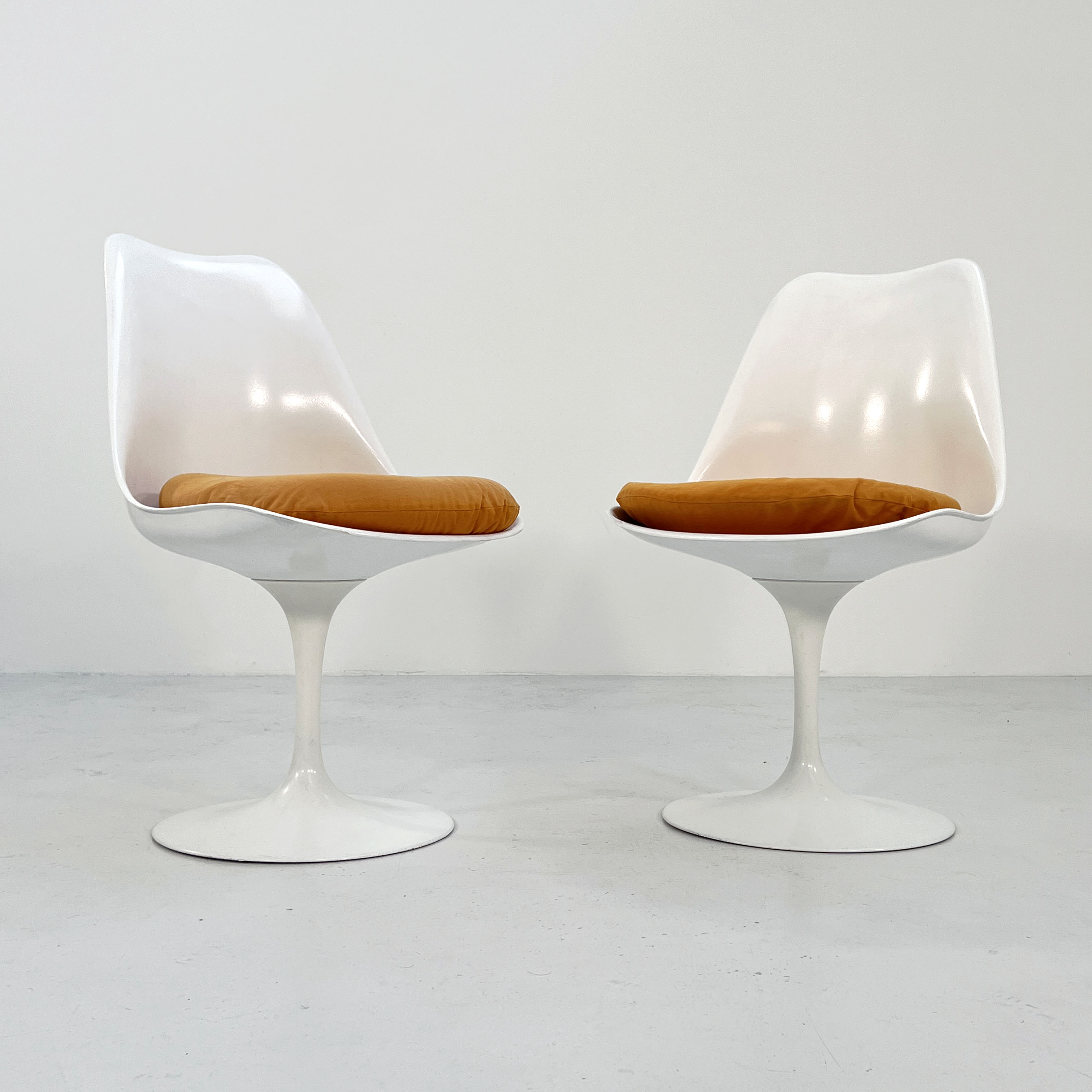 Set of 4 Tulip chairs by Eero Saarinen for Knoll, 1970