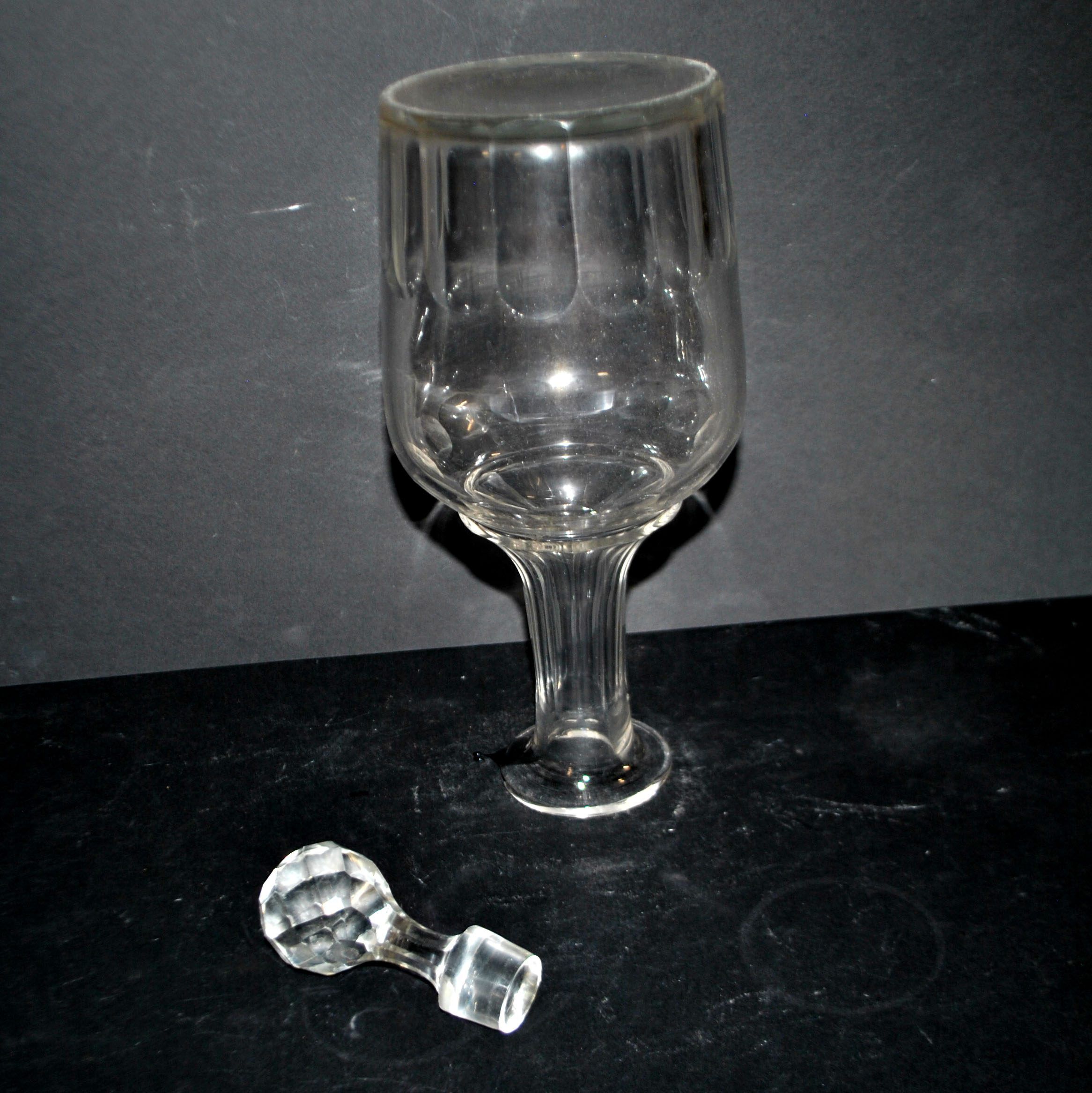 Vintage bistro carafe in cut glass with flat ribs H33cm