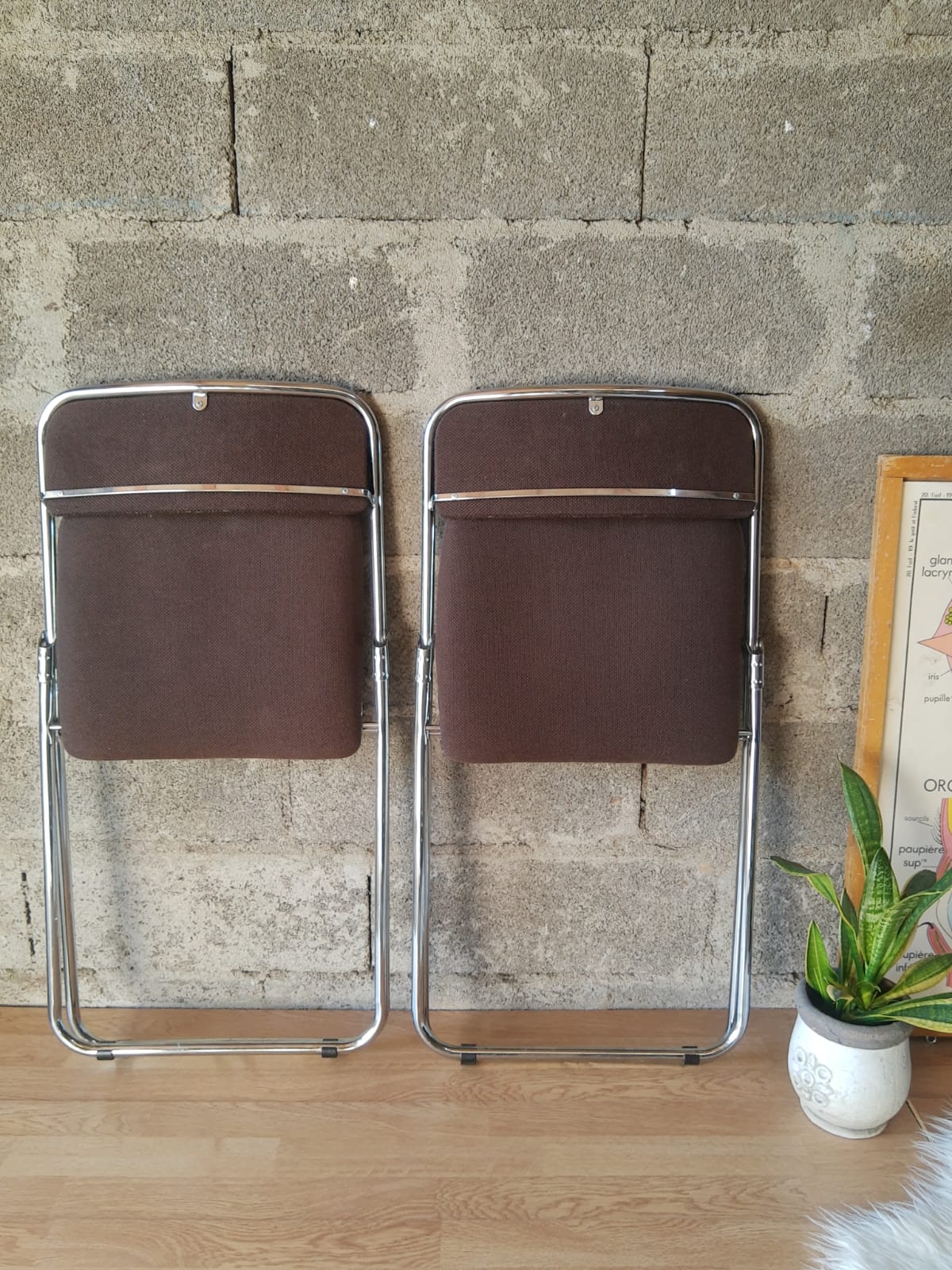 Set of two folding chairs in brown and metal fabric - vintage