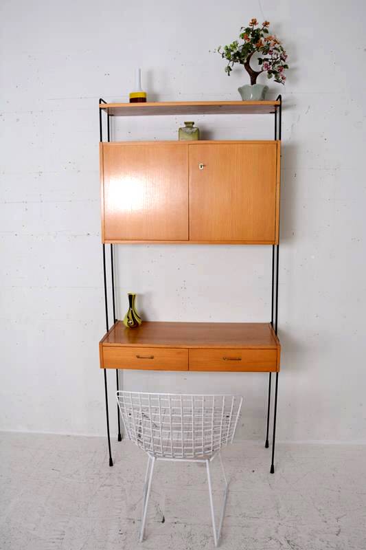 Omnia shelving system / self-supporting modular secretary desk in teak, dating from the 1960s.
