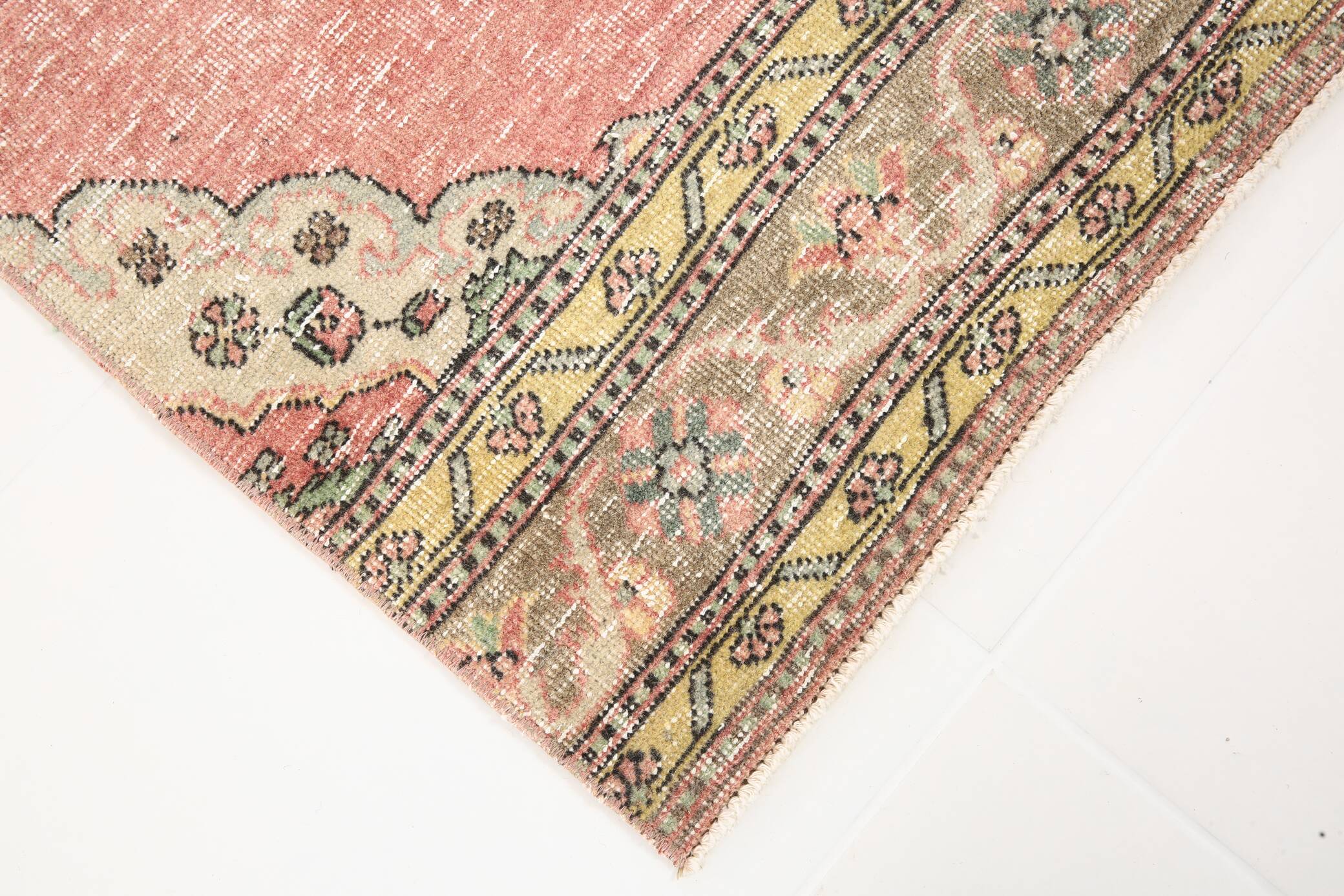 3x12 Soft Pastel Pink Turkish Runner Rug, 85x383Cm SK 5659