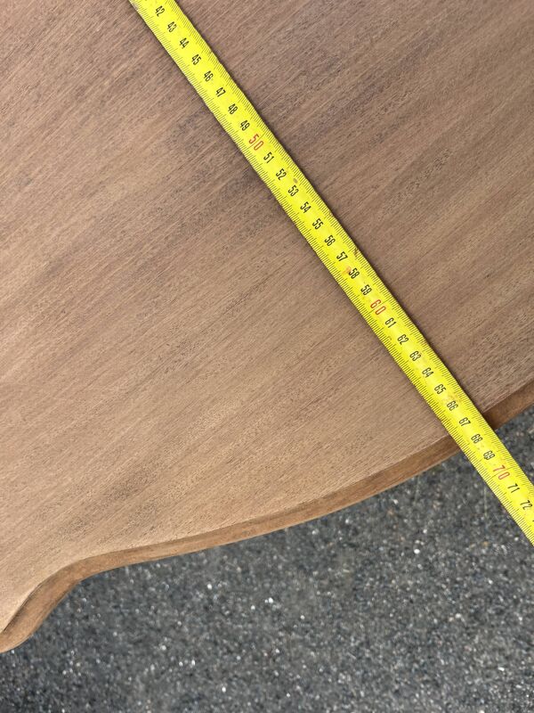 Table violon ancienne brute — pied central sculpté