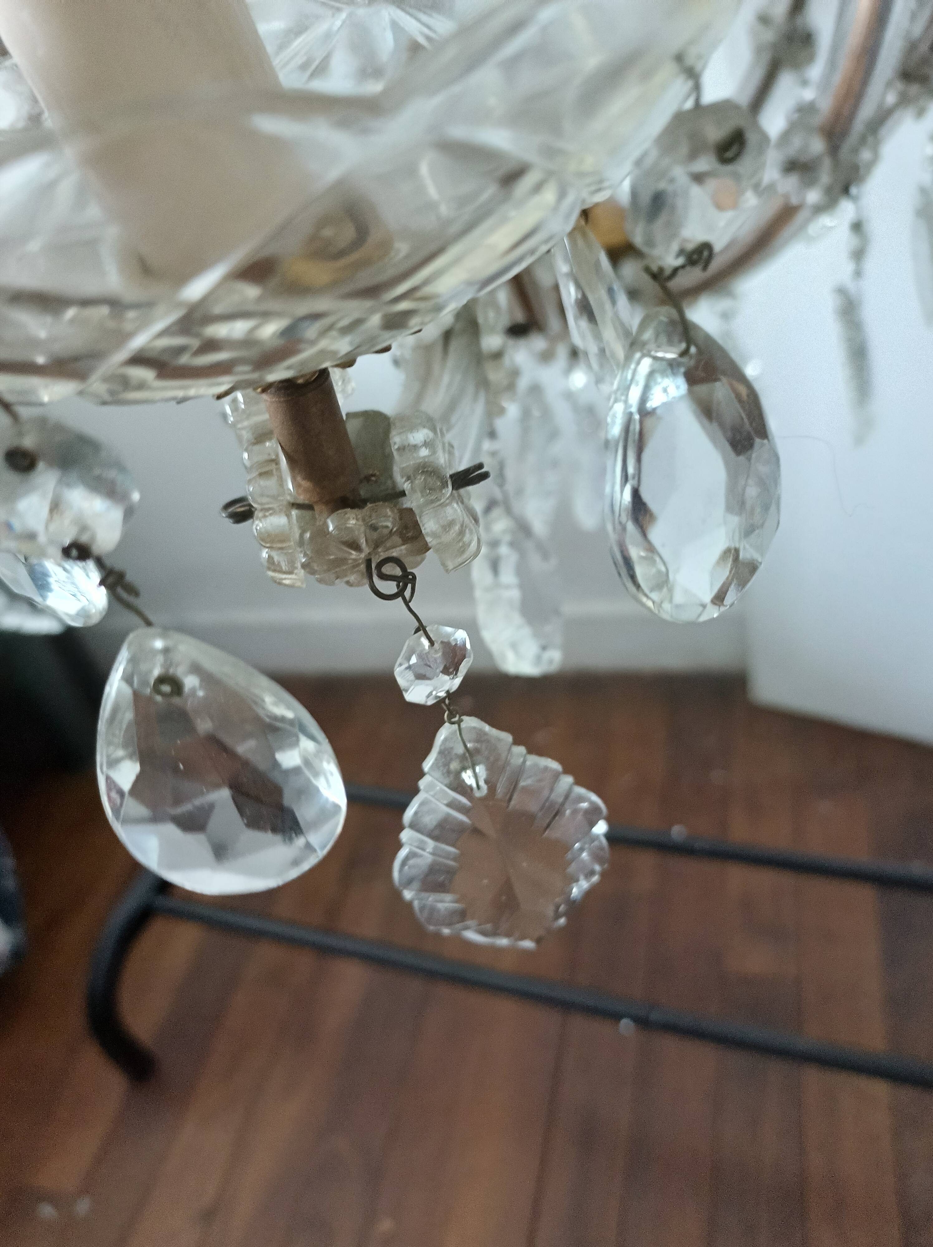 Glass pendant chandelier