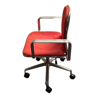 Low back Supporto desk chair Frederick Scott for Hille