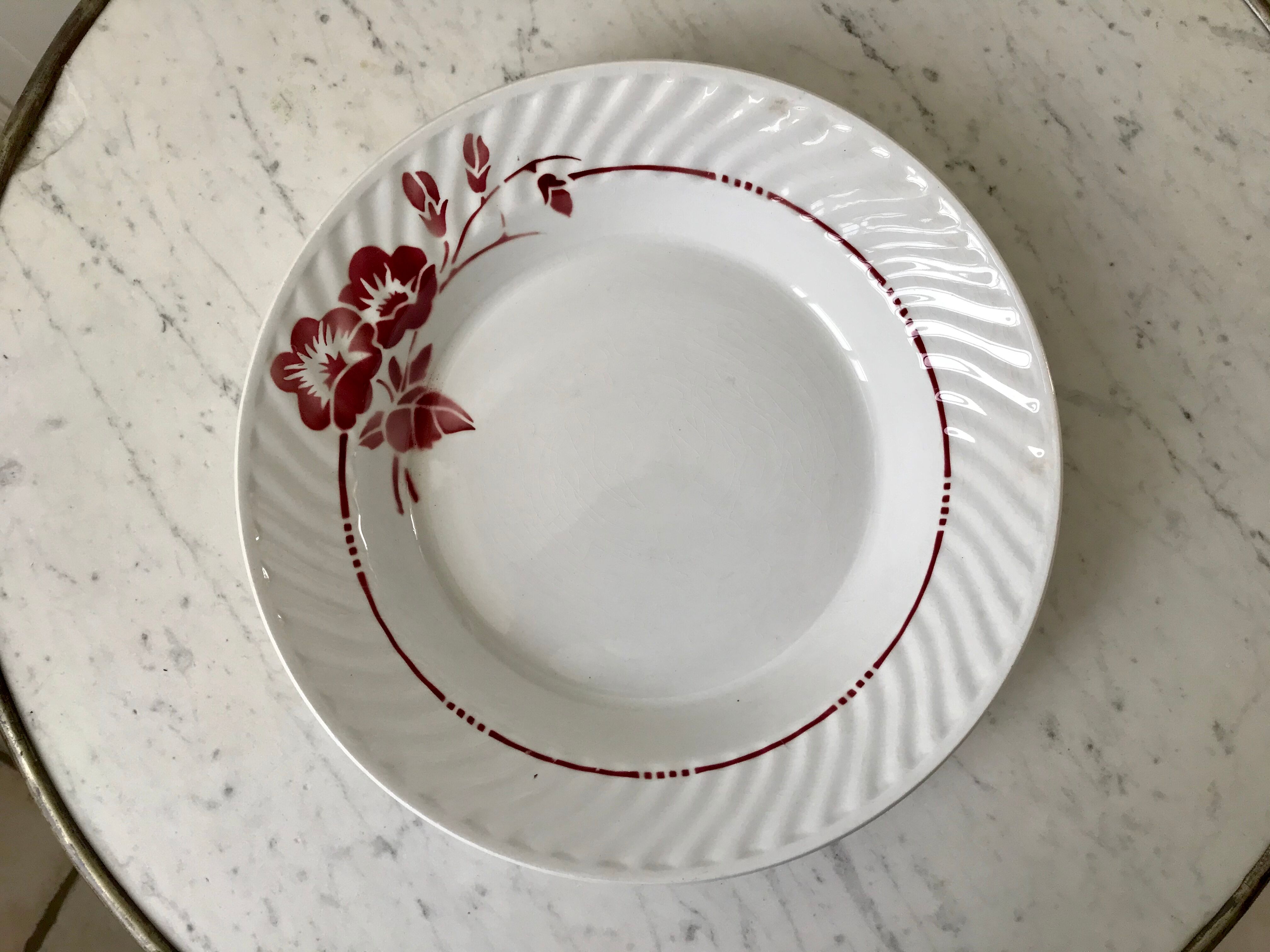 Hollow dish Saint-Amand small pink flowers 30s