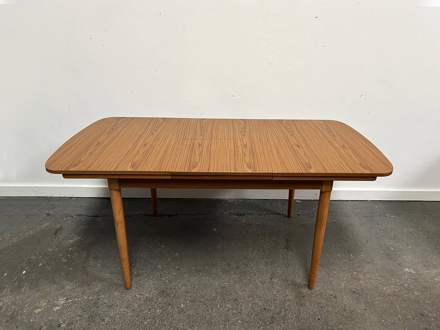 1960/70s Schreiber Mid-Century extending dining table 4 matching dining cha