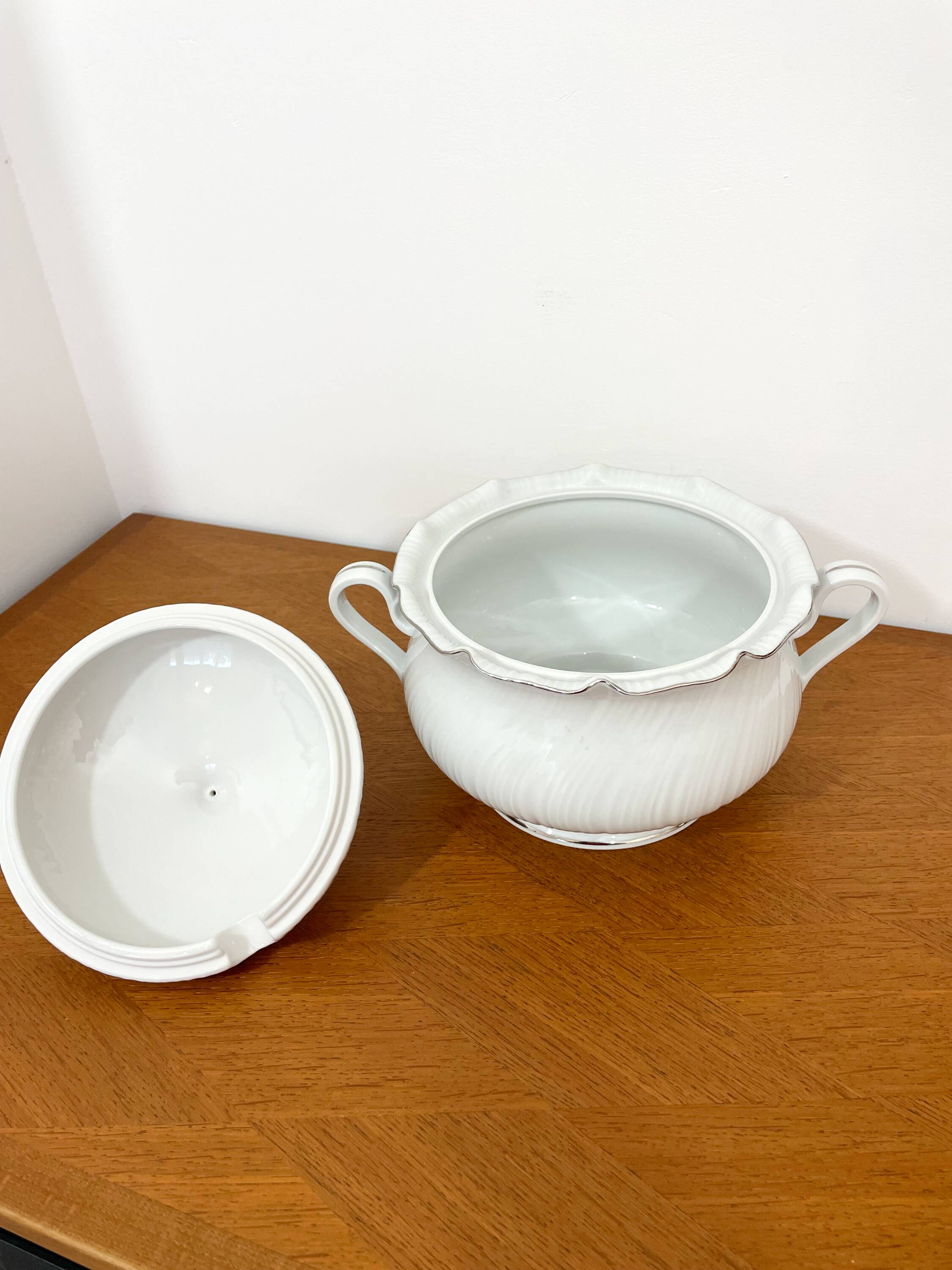 Soup tureen - Royal Tettau - 1930s