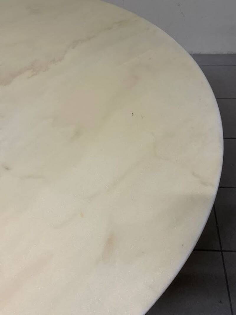 Table à manger en forme de sablier avec base en métal et plateau en marbre, 1960-70