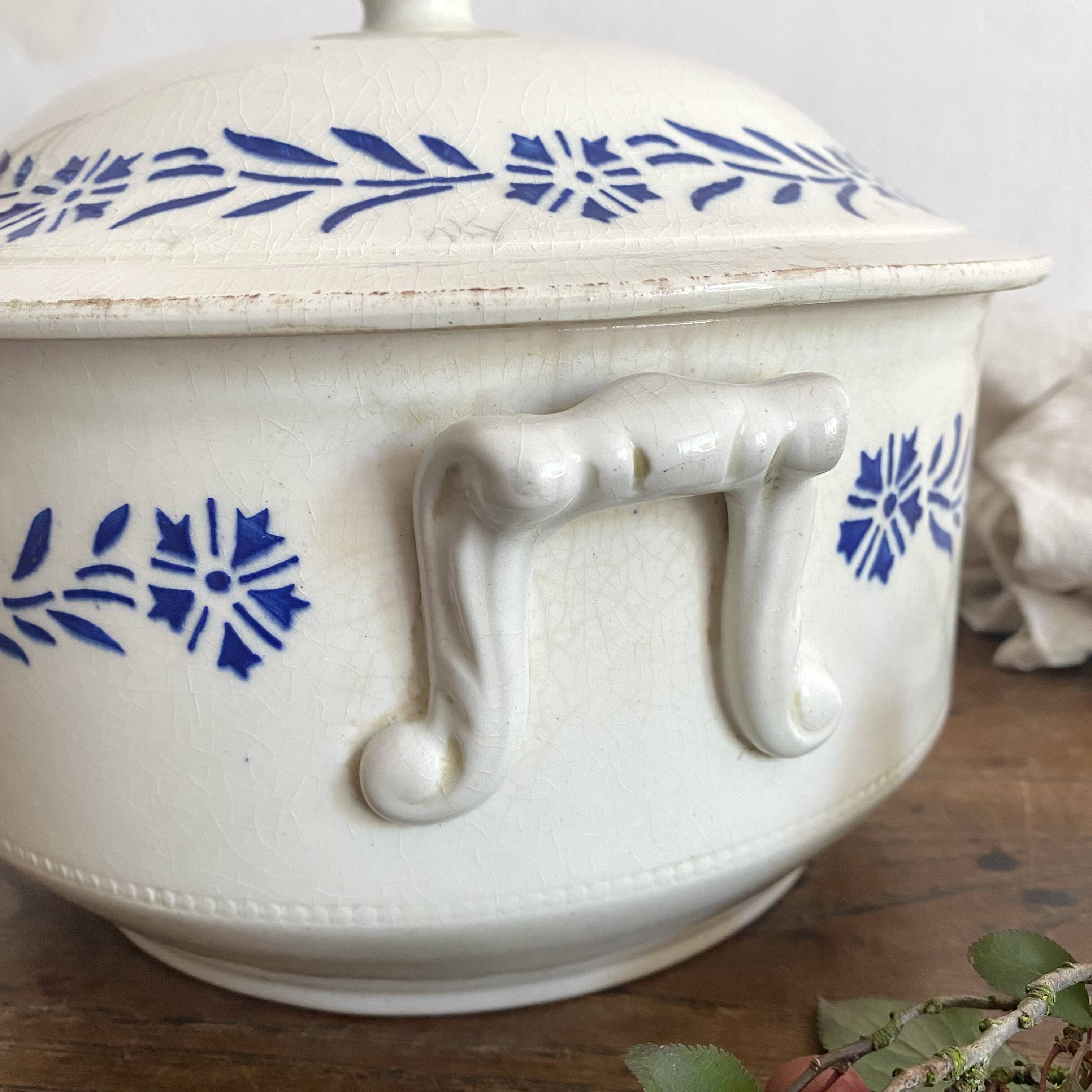 Grande soupière ancienne Sainte Uze