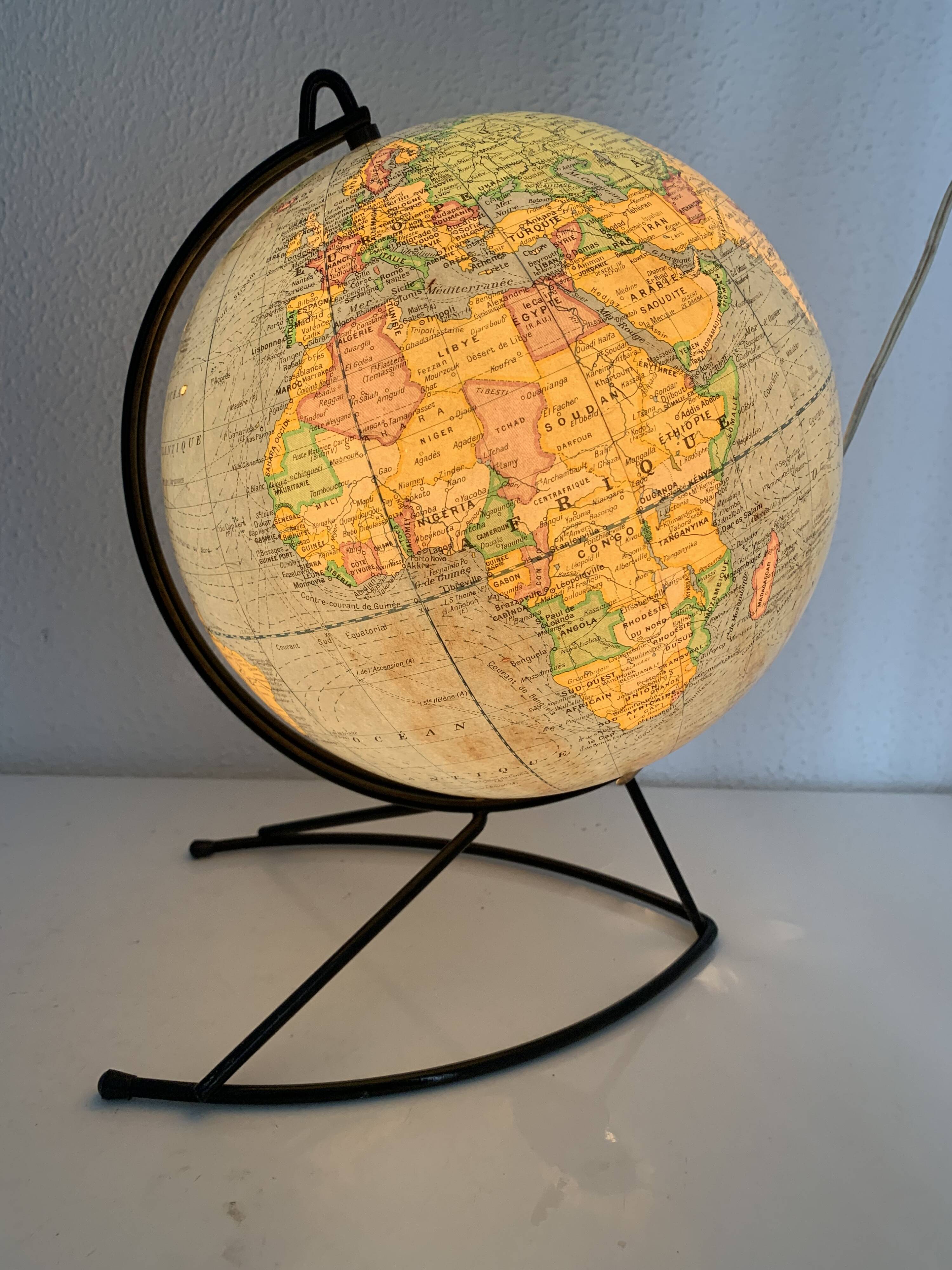 Vintage 1960 globe terrestrial world map Girard Barrère glass - 36 cm