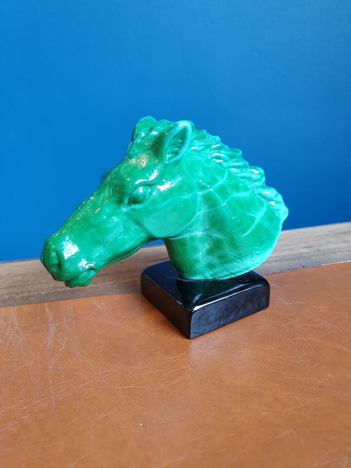 Office paperweight horse head on green base equestrian collection