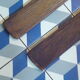 Paire de skis vintage en bois