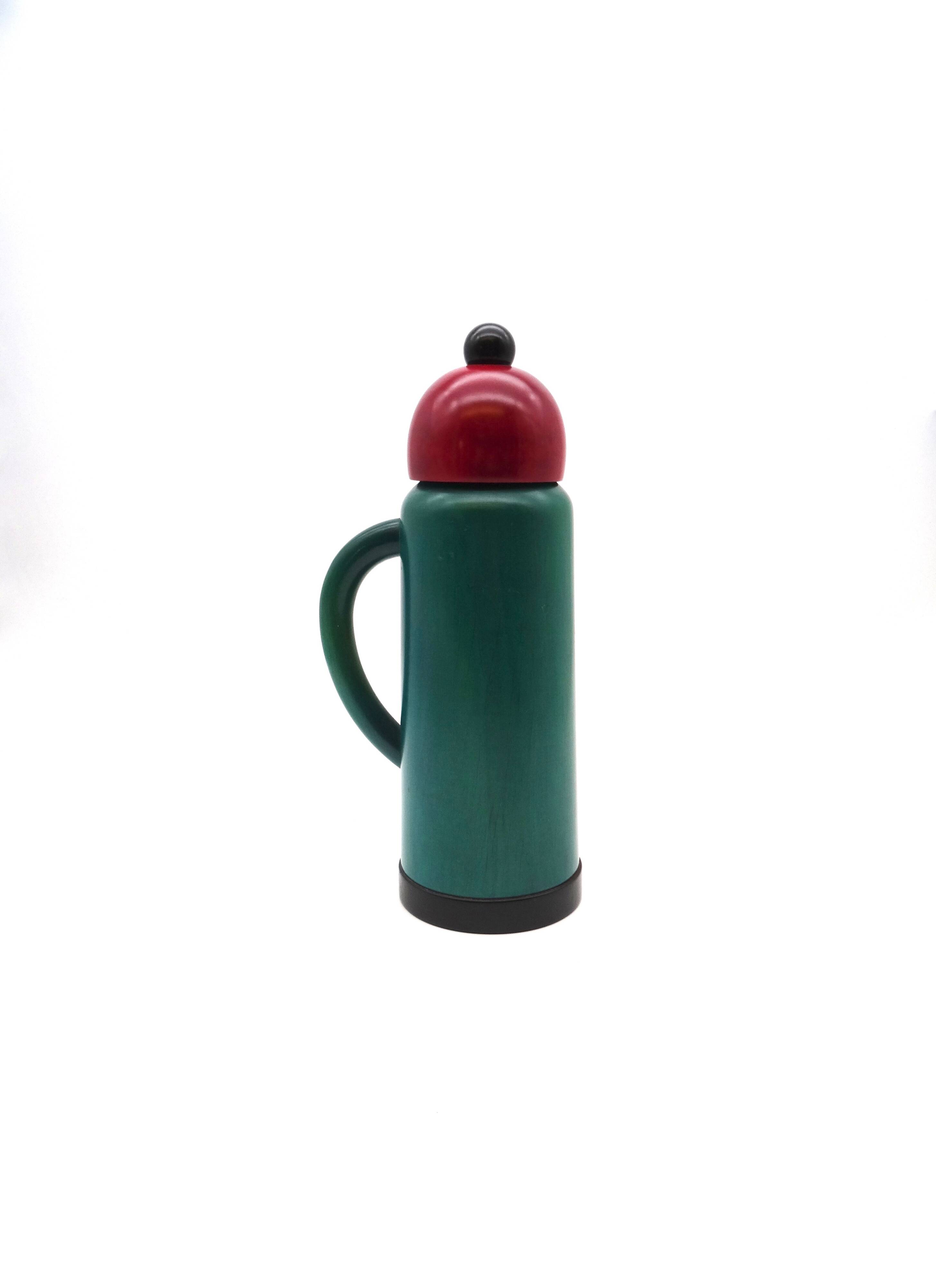 Carafe thermos en bois postmoderne des années 80 de l’âge de memphis fait à la main par pietro manzoni italie estampillé