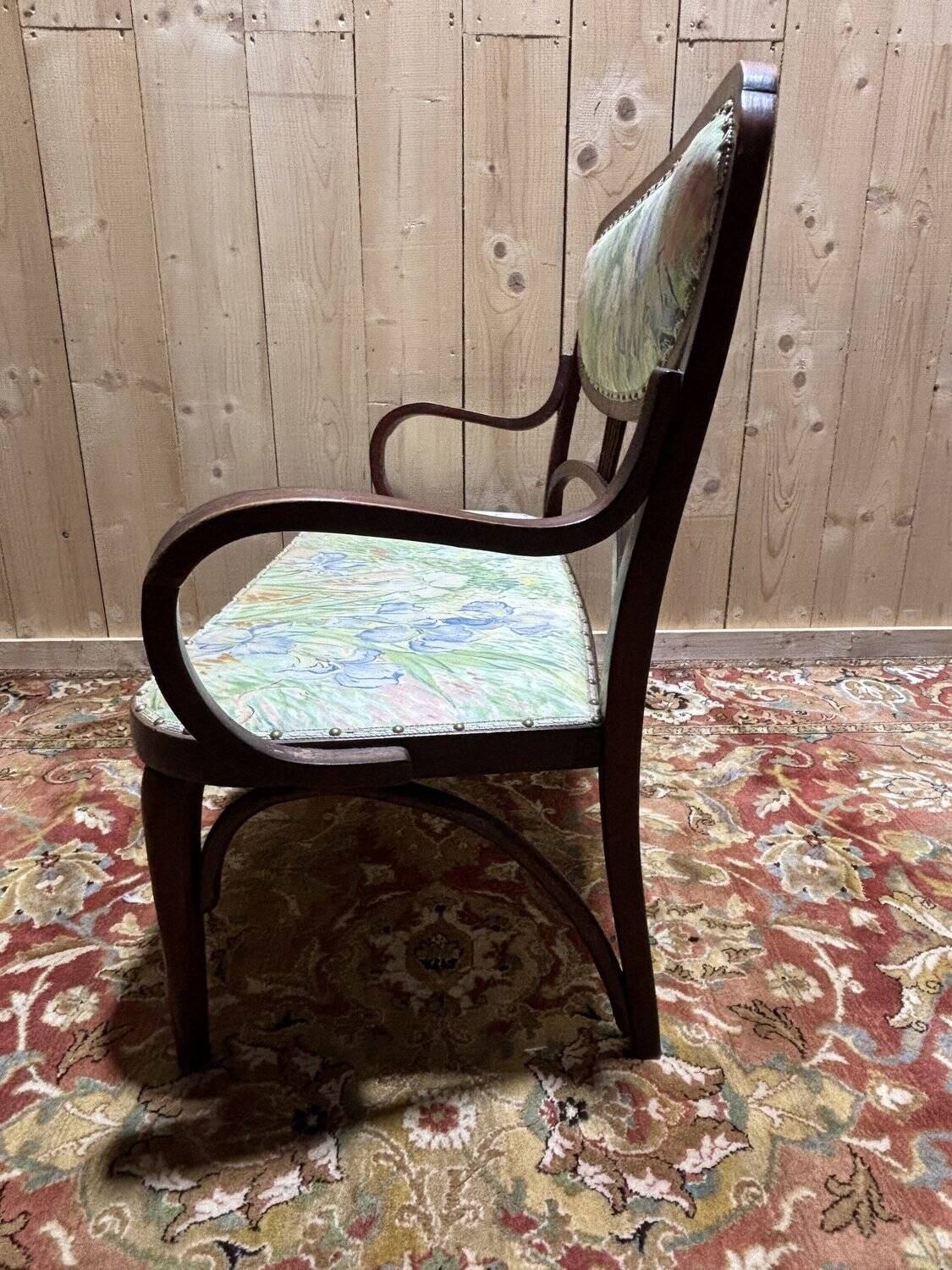 Thonet bench in mahogany