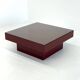 Table basse italienne rouge du milieu du siècle avec plateau en verre